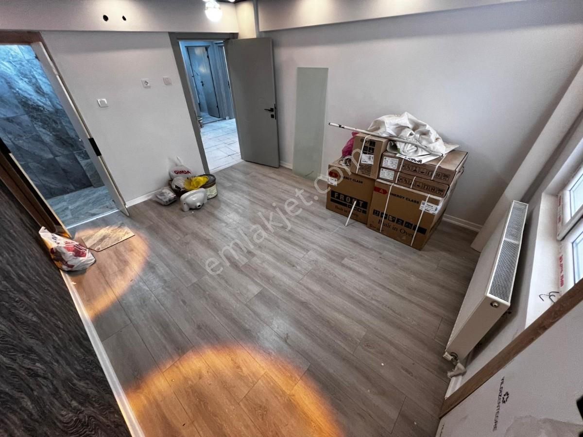 Bosna Caddesi Üzerinde 3+1 E.banyolu G.odalı Ara Kat Modern Şık - Görsel 21