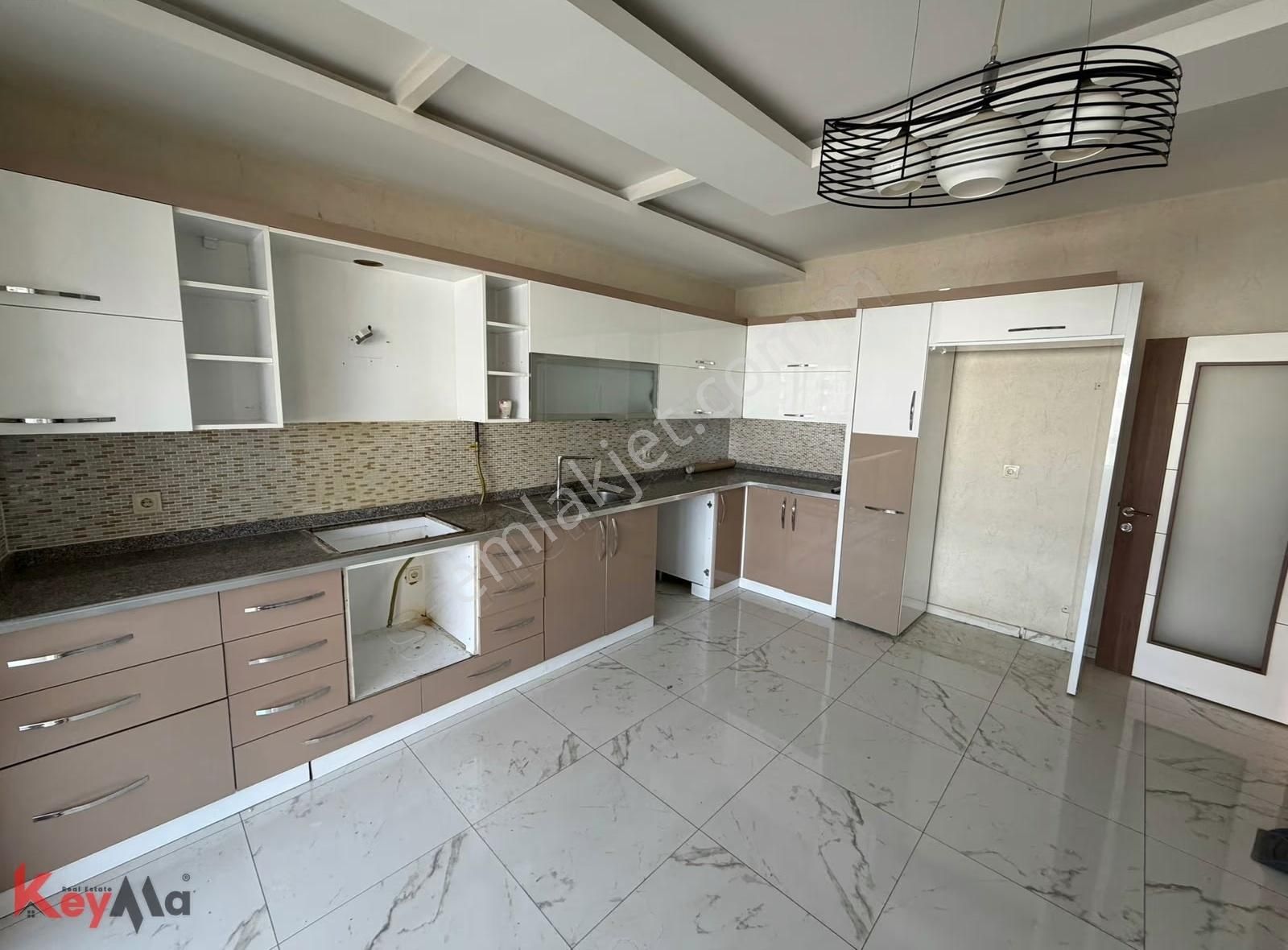 Diyarbakır Havaalanı Newroz Park Yakını | Site İçinde