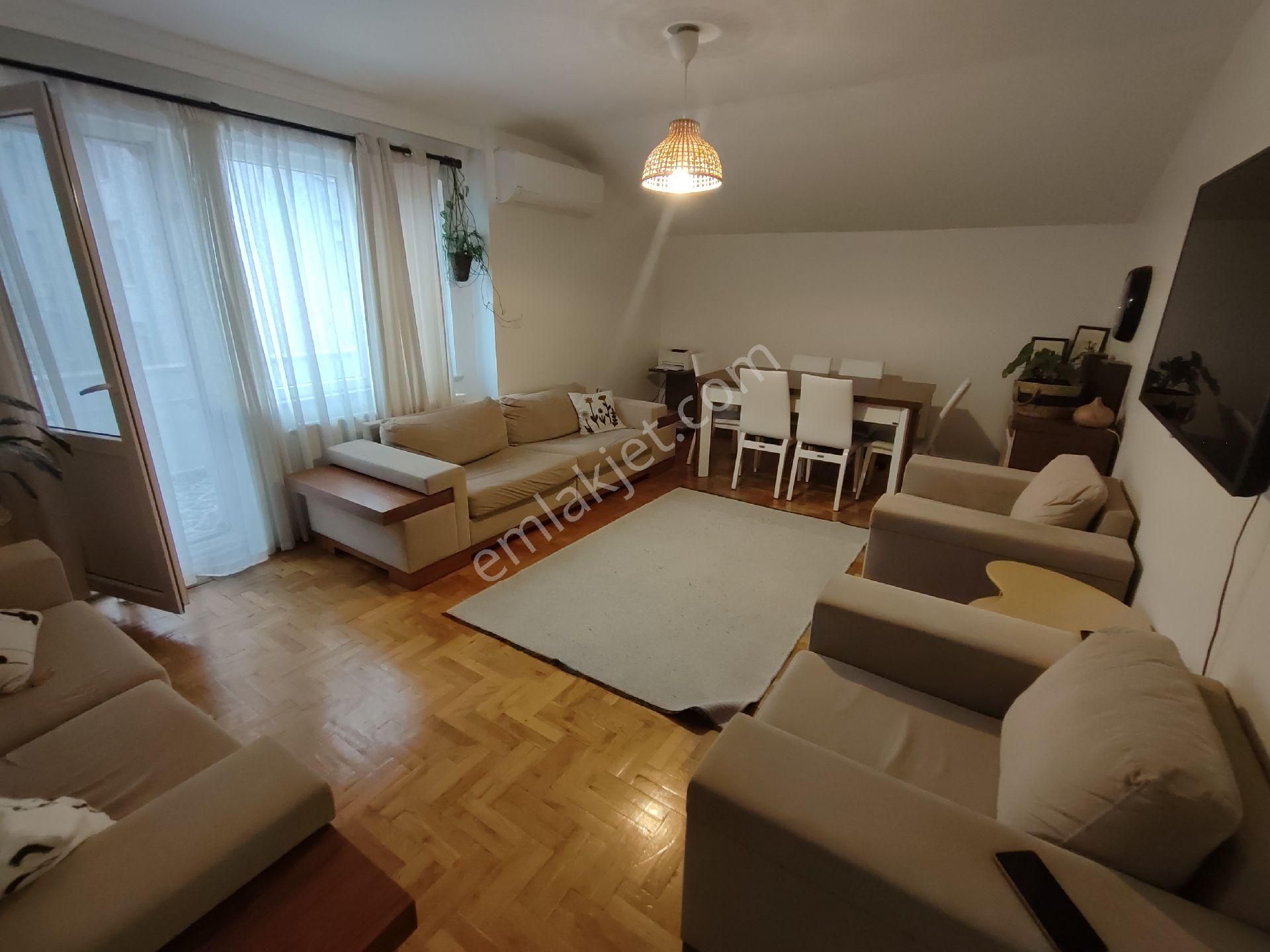 Orhantepe Mah.çınar Cad.arkasında Dolmuşa Marmaraya Çok Yakın 2+1