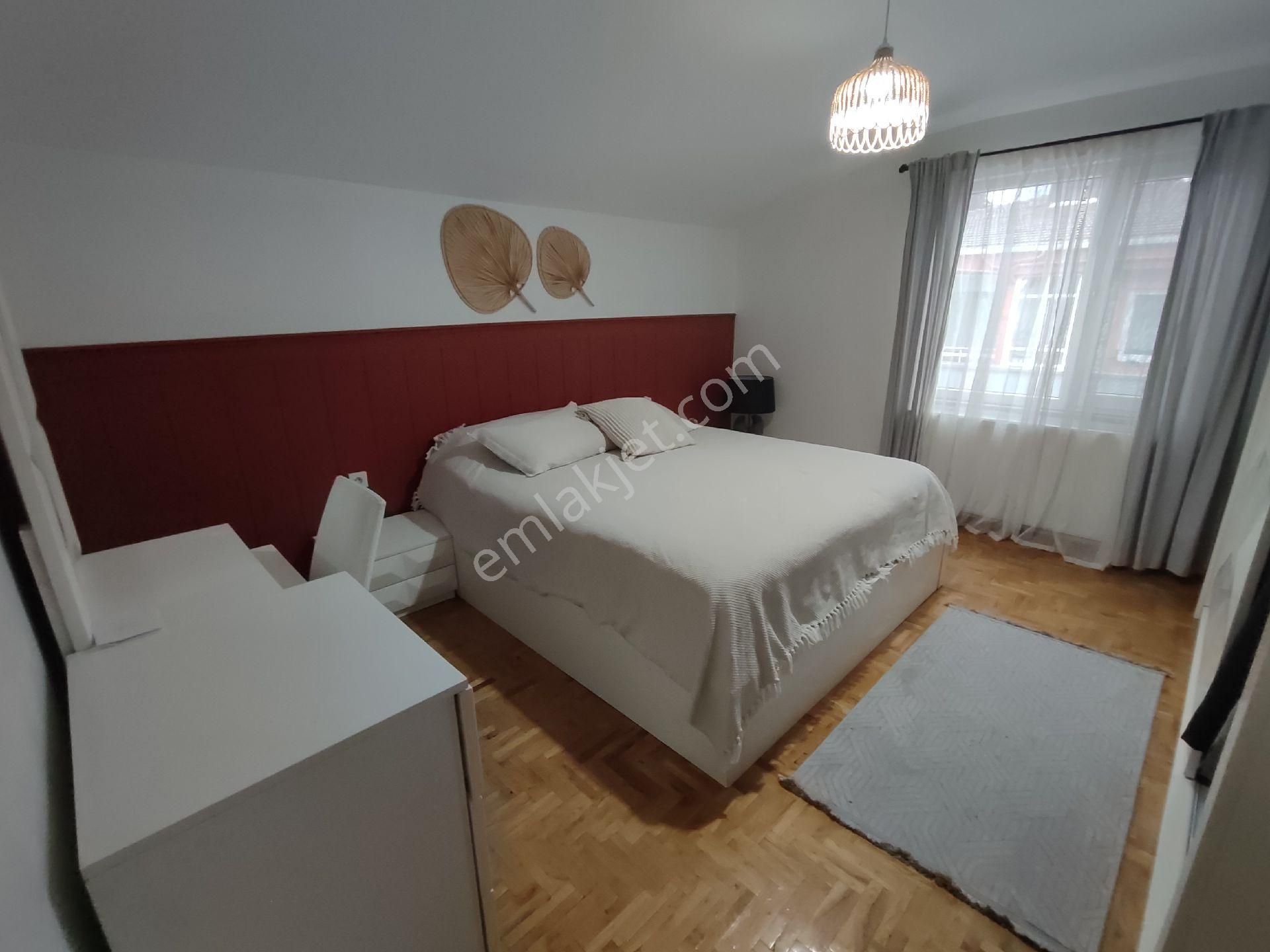 Orhantepe Mah.çınar Cad.arkasında Dolmuşa Marmaraya Çok Yakın 2+1 - Görsel 7