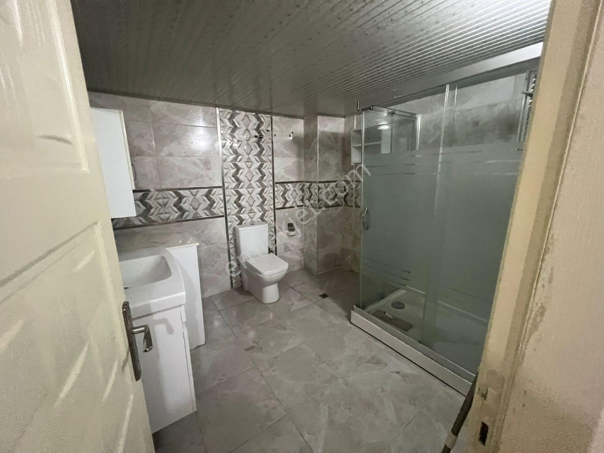 Acill Yeşilyurt Hastanesi Yanında 2+1 100m2 D.gazlı Ayrı Mutfak Balkonlu Ferah Daire - Görsel 19