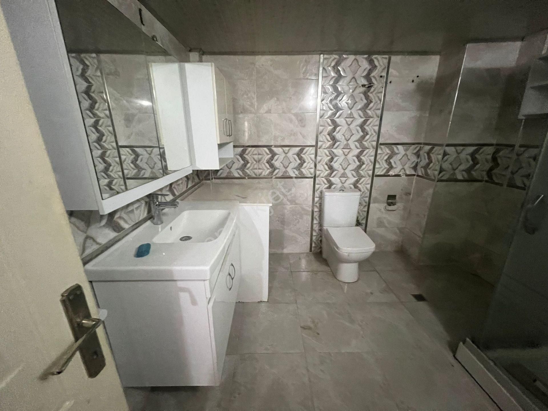 Acill Yeşilyurt Hastanesi Yanında 2+1 100m2 D.gazlı Ayrı Mutfak Balkonlu Ferah Daire - Görsel 16