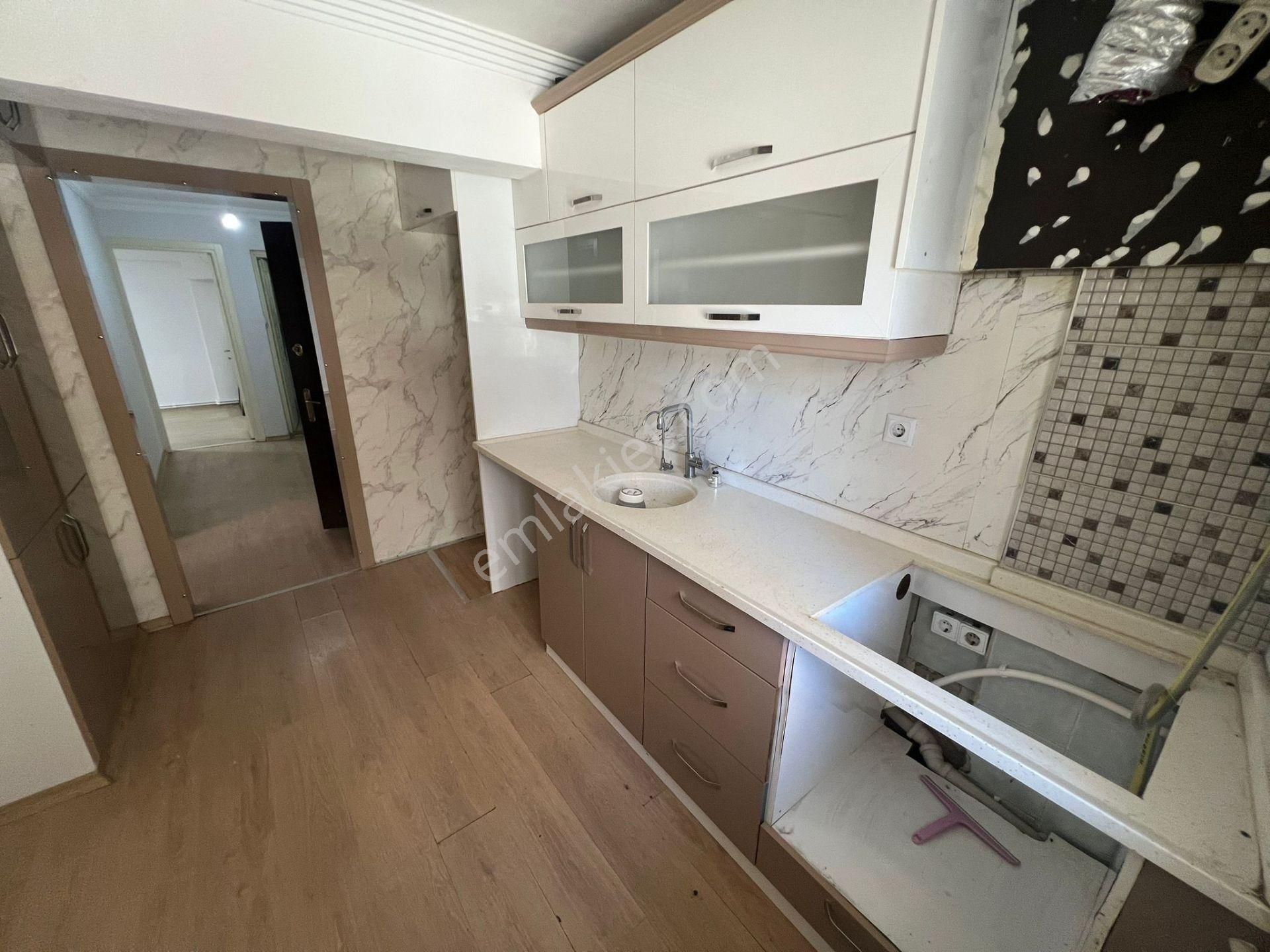 Acill Yeşilyurt Hastanesi Yanında 2+1 100m2 D.gazlı Ayrı Mutfak Balkonlu Ferah Daire - Görsel 10