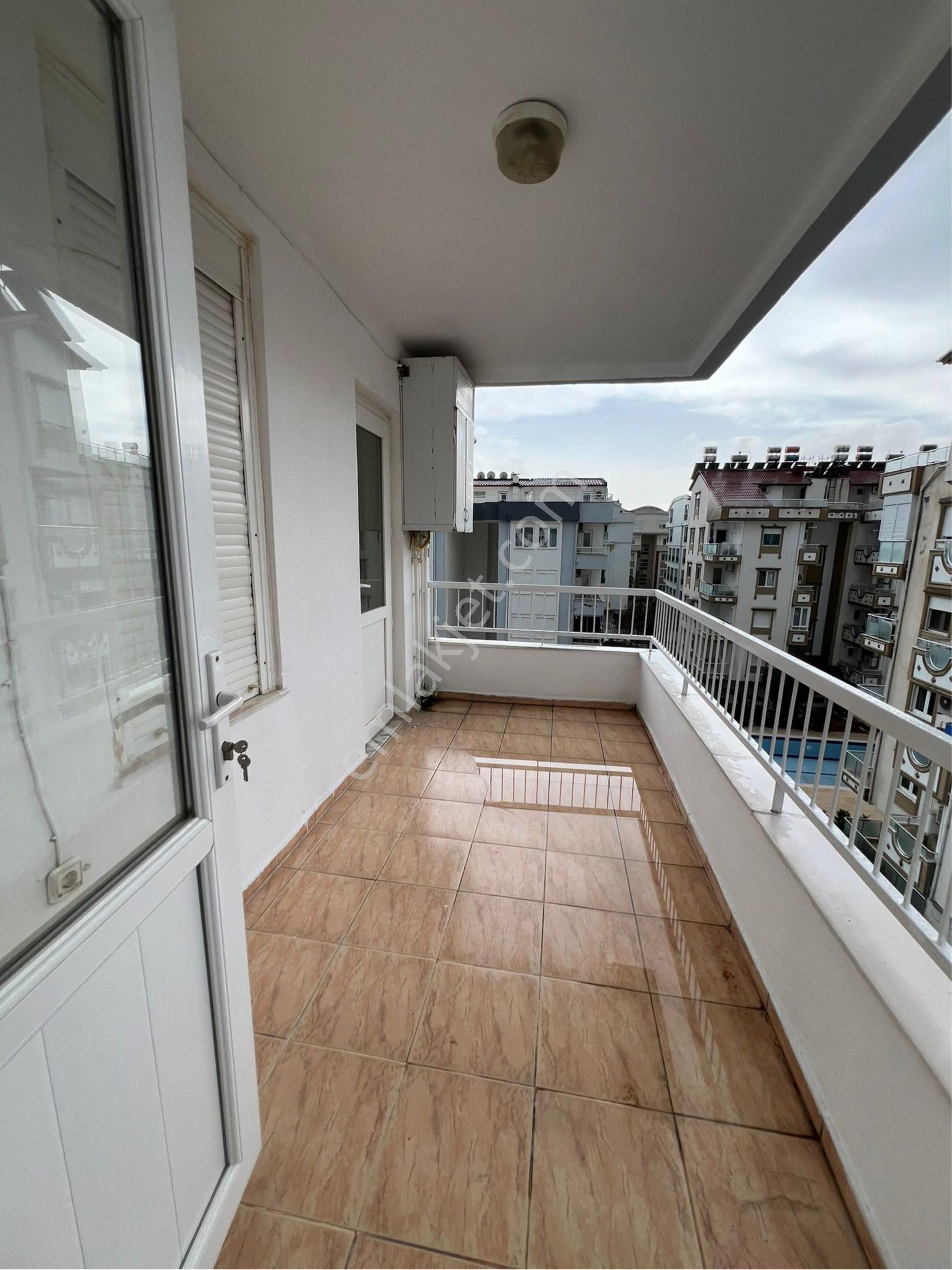 Antalya Konyaaltı Liman Doğalgazlı 3+1 Geniş Dubleks Boş Kiralık - Görsel 4