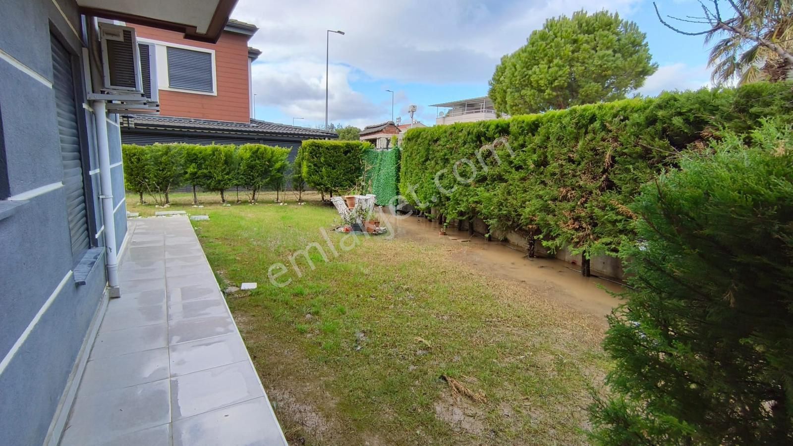 Davutlar Sahilinde Havuzlu 3+1 Villa - Görsel 24