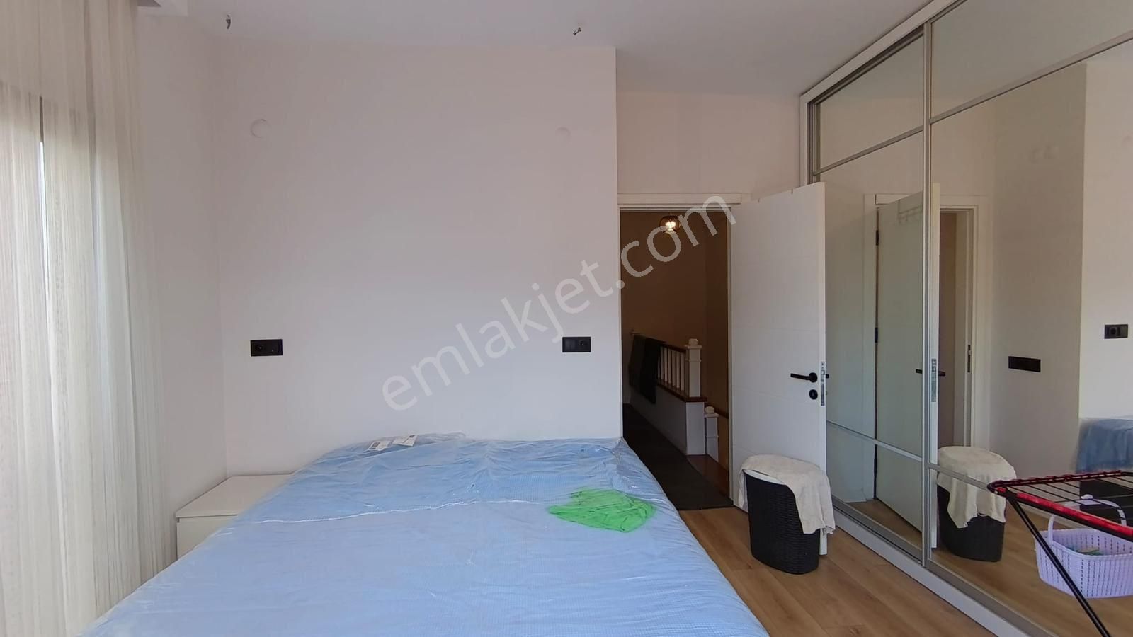 Davutlar Sahilinde Havuzlu 3+1 Villa - Görsel 17