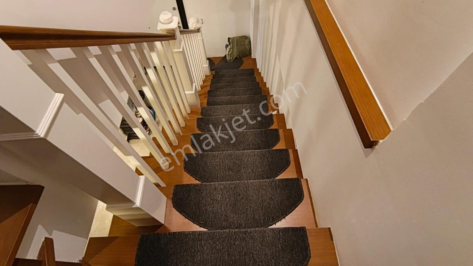 Davutlar Sahilinde Havuzlu 3+1 Villa - Görsel 26