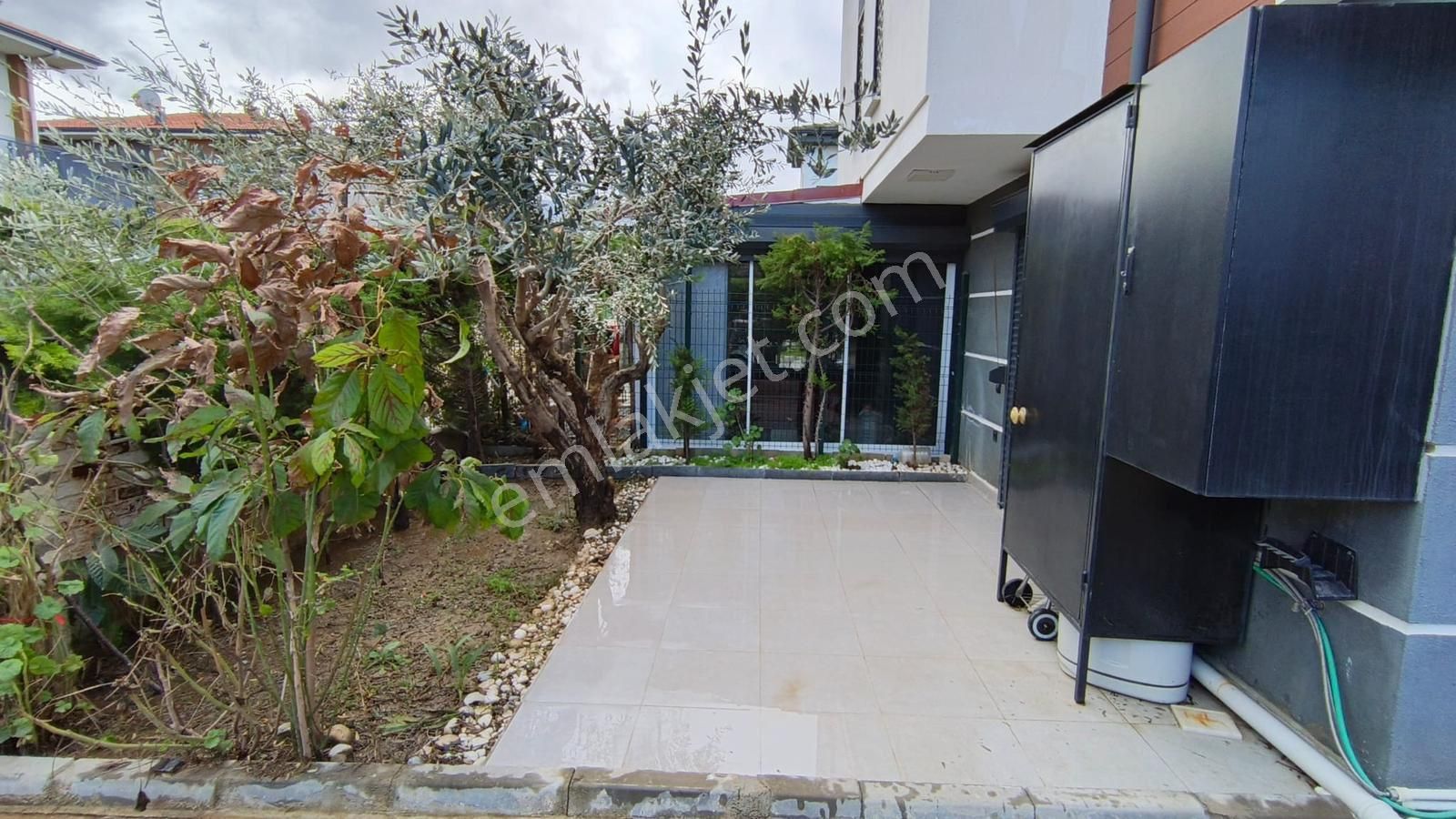 Davutlar Sahilinde Havuzlu 3+1 Villa - Görsel 22