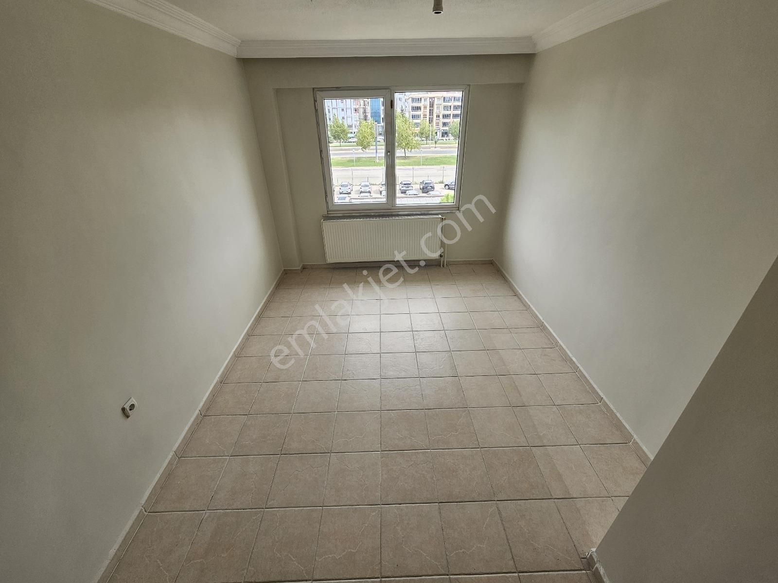 Eu Gayrimenkulden Cennetayağında 3+1 Doğalgazlı Asansörlü Daire - Görsel 7