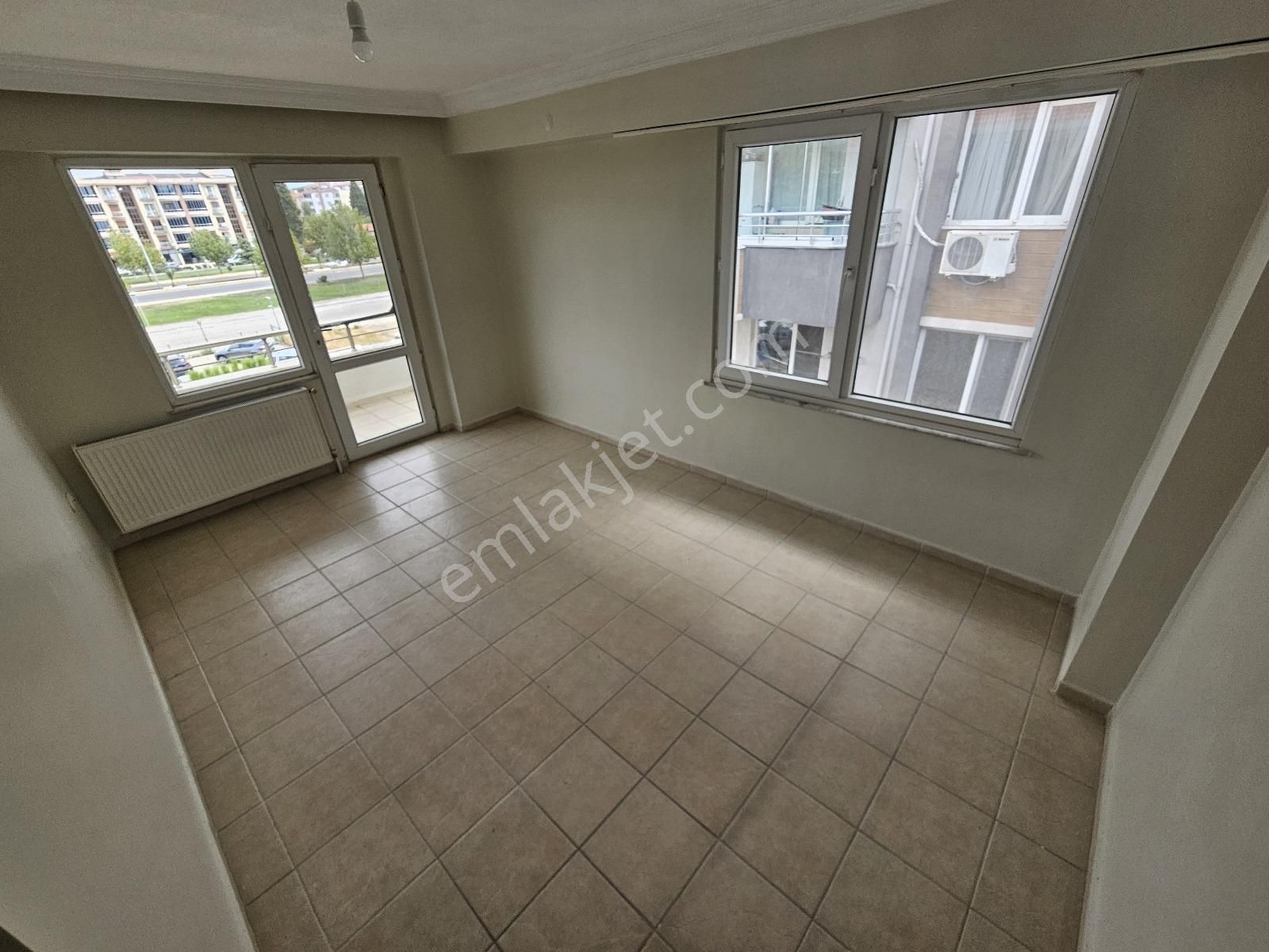 Eu Gayrimenkulden Cennetayağında 3+1 Doğalgazlı Asansörlü Daire - Görsel 10