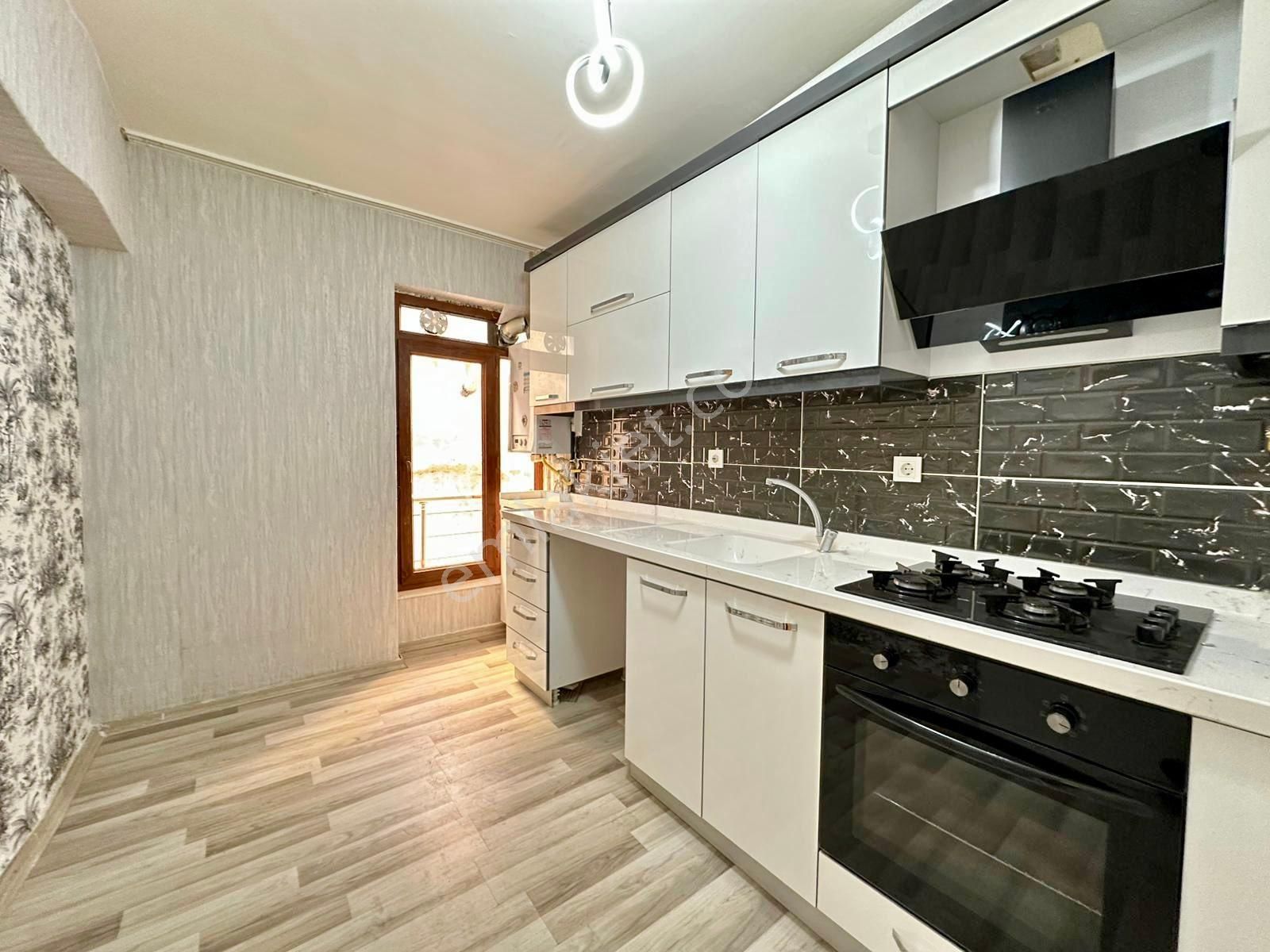 Bademlik Yolu Cad Yakını Asansörlü Lüx Yapıda Ara Katta 2+1 - Görsel 10