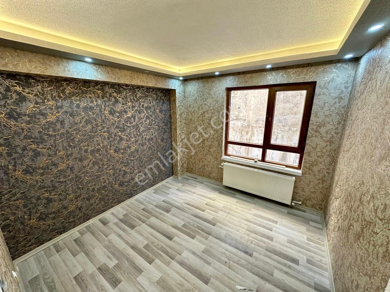 Bademlik Yolu Cad Yakını Asansörlü Lüx Yapıda Ara Katta 2+1 - Görsel 19