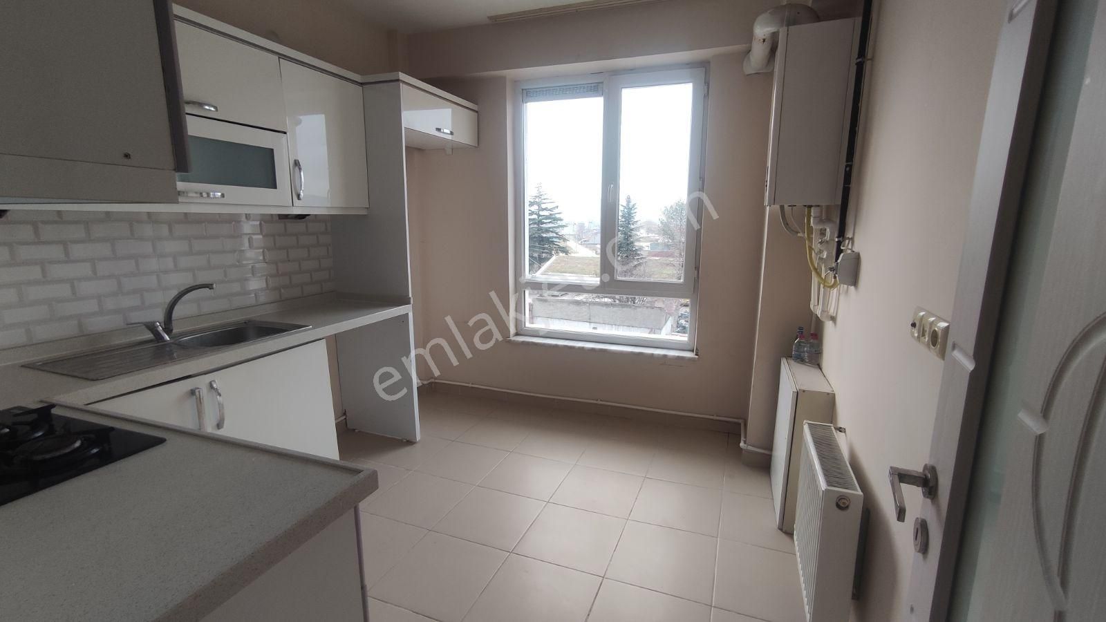 Eker'den Çamlıca Tombakzade'de Kiralık 2+1 - Görsel 20