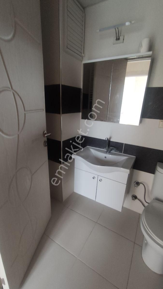 Eker'den Çamlıca Tombakzade'de Kiralık 2+1 - Görsel 9