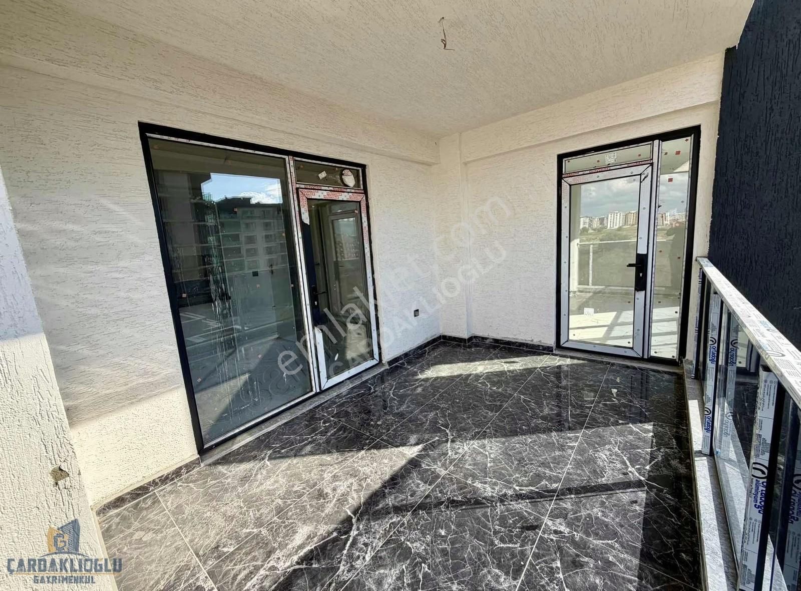 Çanakkale Yeni Barış Mah. Site İçi Satılık Sıfır 2+1 Daire - Görsel 10