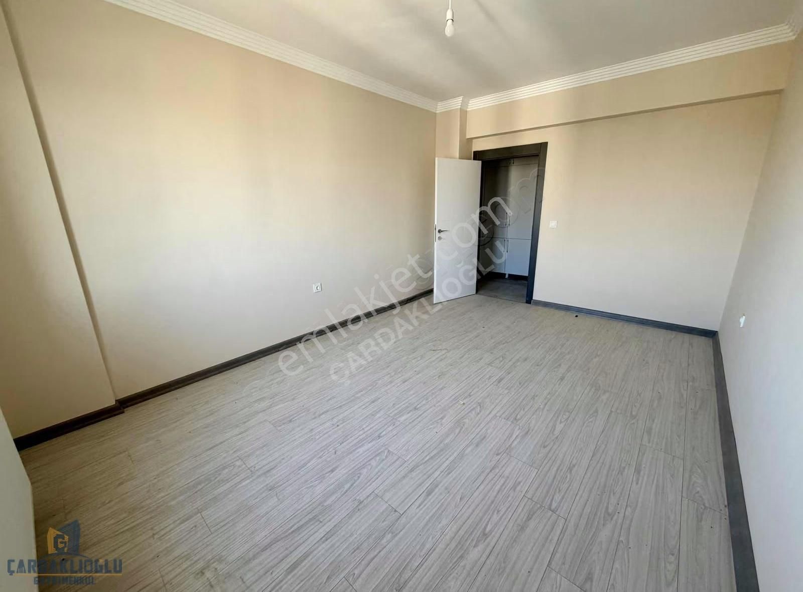 Esenlerde Deniz Boğaz Manzaralı 4+1 Dublex Daire - Görsel 14