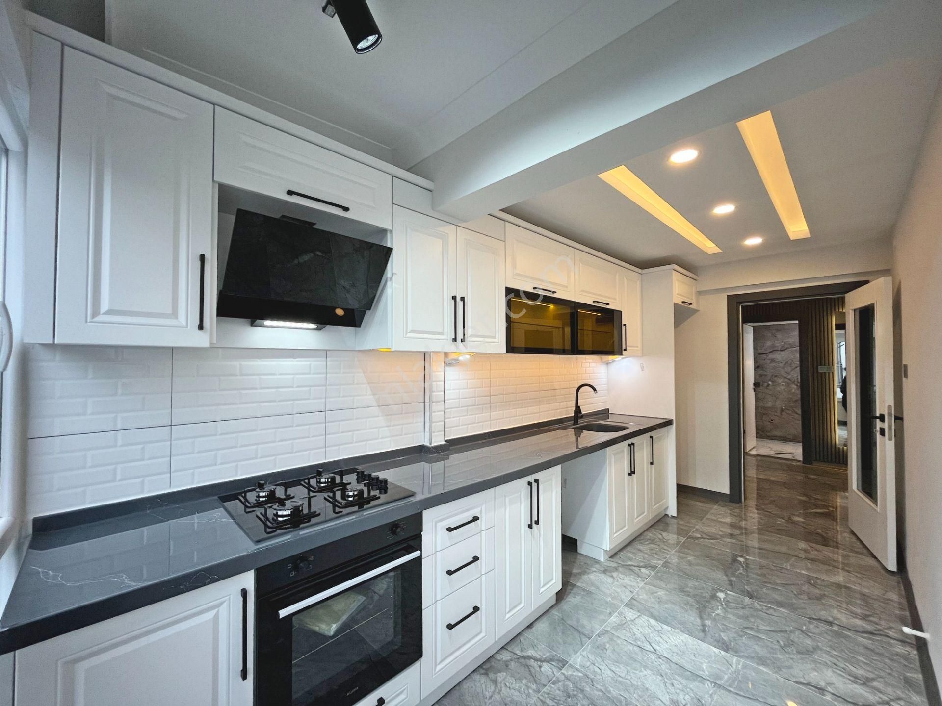 💥 Güç Gayrimenkul'den Akçay'da Ön Cephe Ara Kat Ultra Lüx Tasarım 2+1 Daire