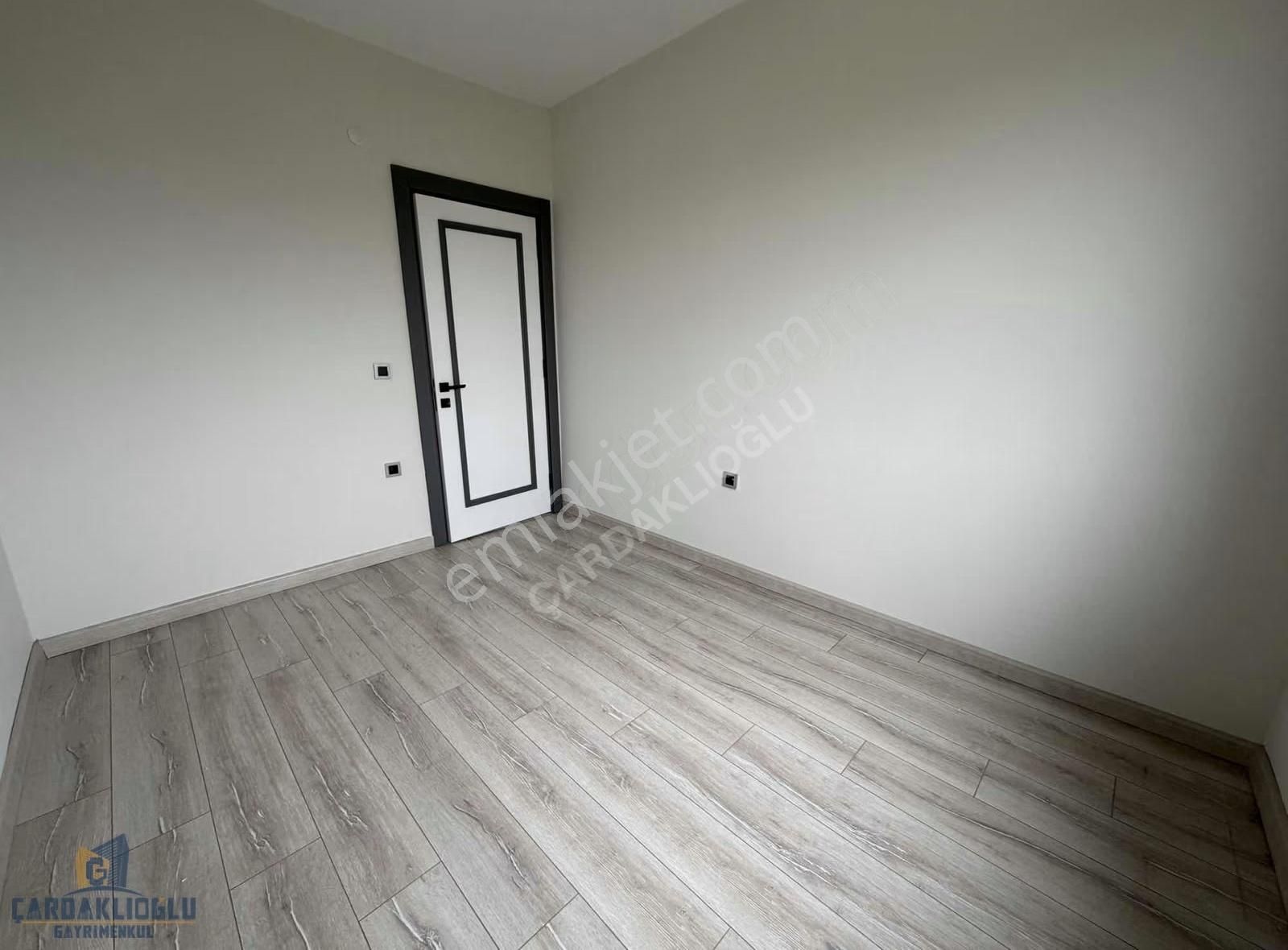 Çanakkale Esenlerde Site İçi Acil Satılık Sıfır 3+1 Arakat Daire - Görsel 8