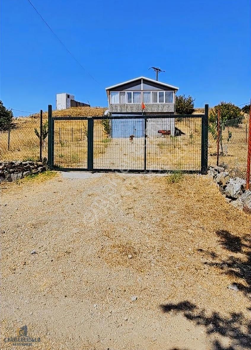 Çanakkale Lapseki Akçaalan Koyunde Satılık Bahcelı Mustakıl Ev