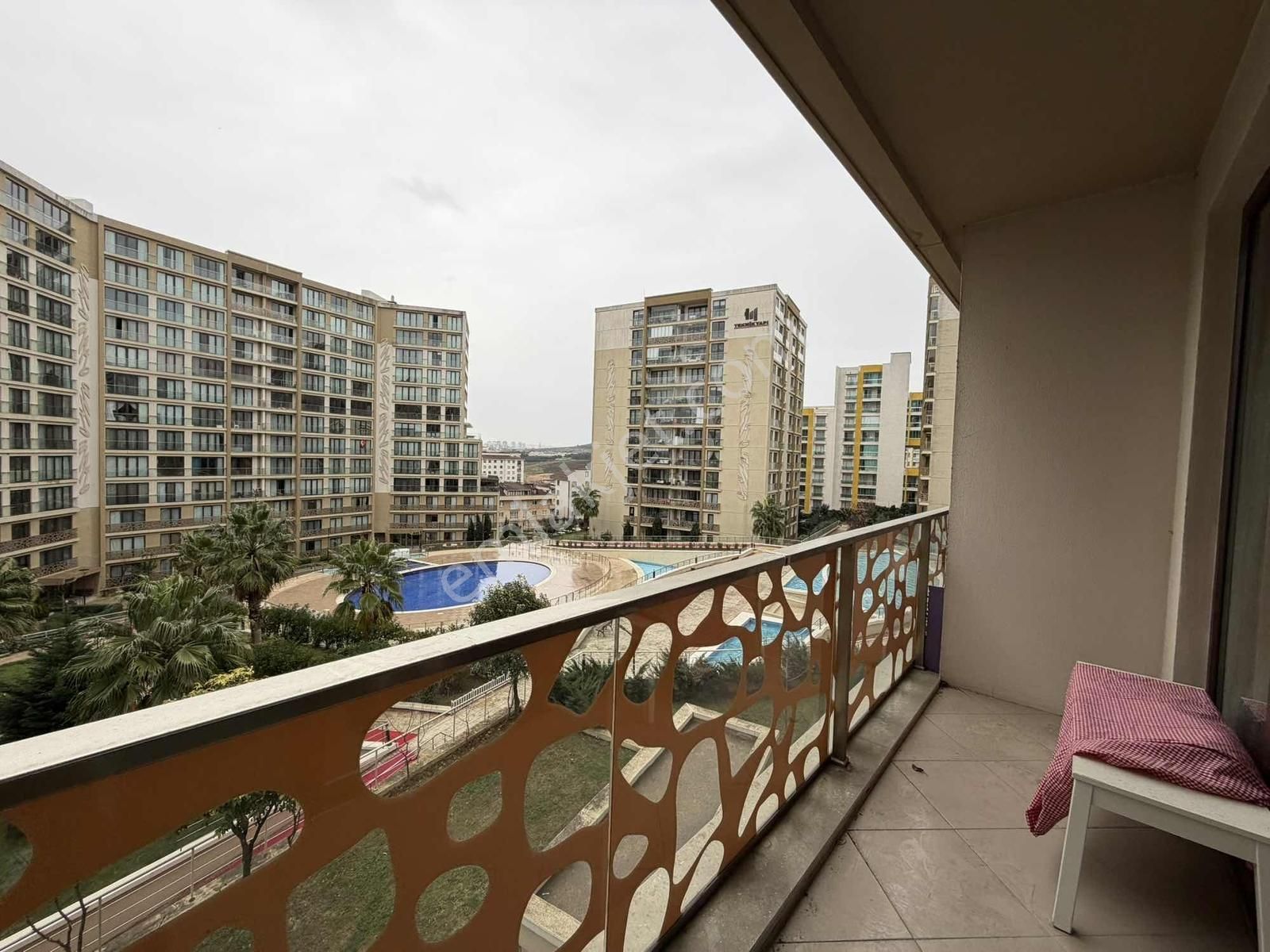 Turyap'tan Evora'da Nish Mutfak Emsalsiz Havuz Cephe 72m2 1+1 - Görsel 2