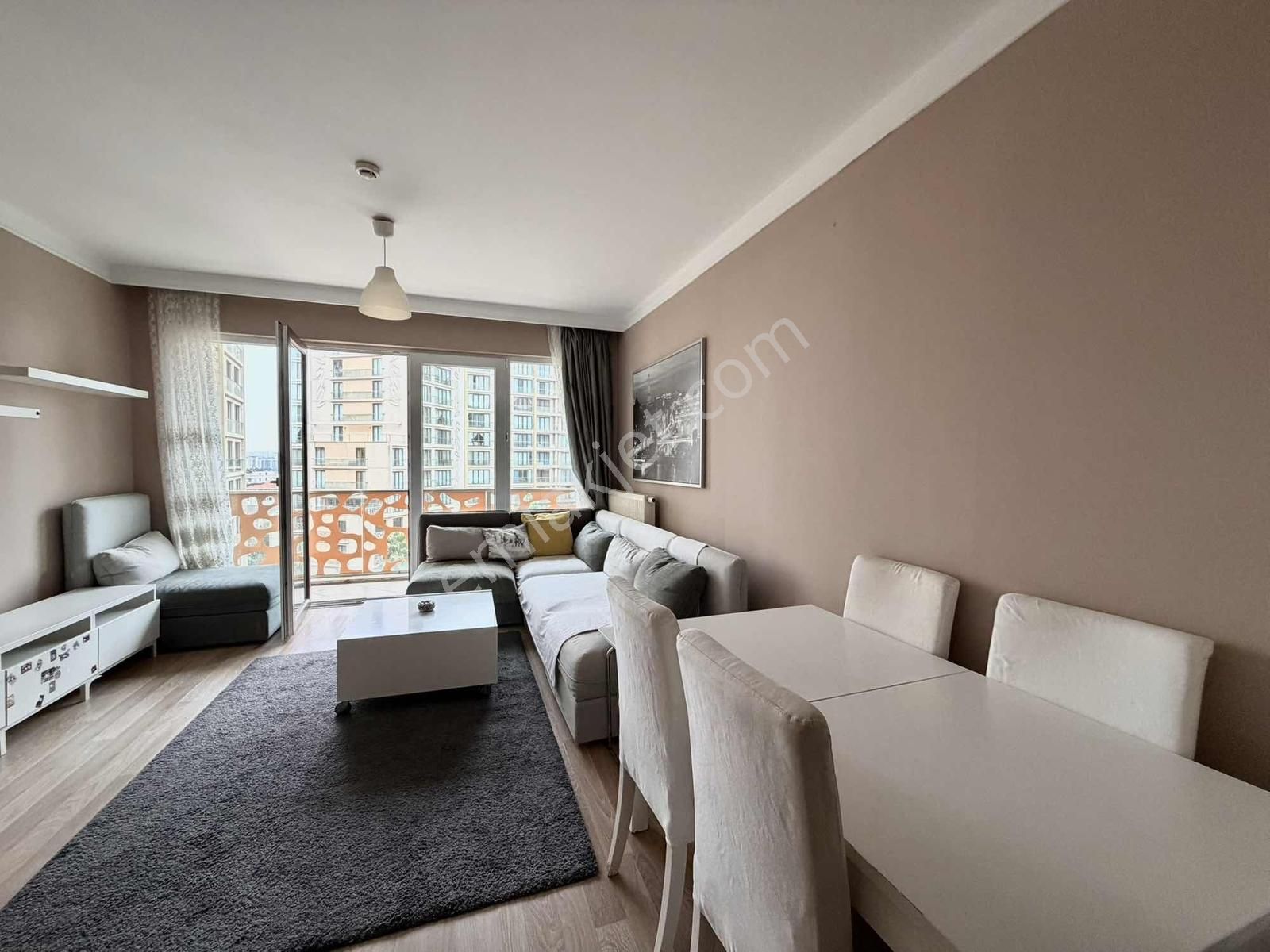 Turyap'tan Evora'da Nish Mutfak Emsalsiz Havuz Cephe 72m2 1+1 - Görsel 9