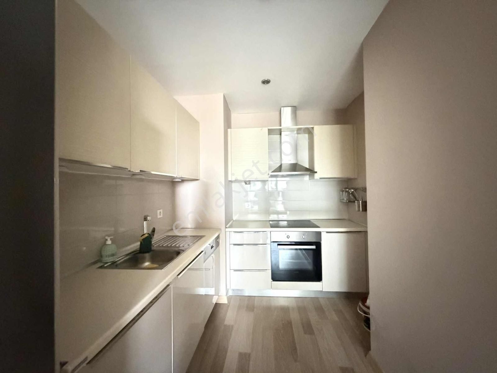 Turyap'tan Evora'da Nish Mutfak Emsalsiz Havuz Cephe 72m2 1+1 - Görsel 11