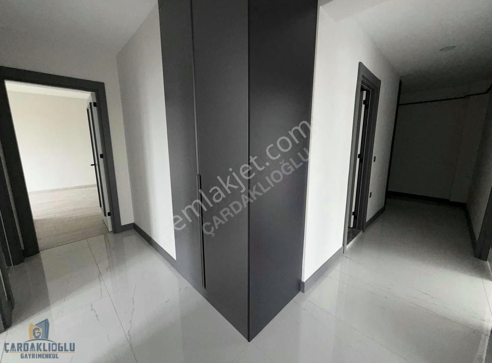 Esenler Blue Life Sitesinde Sıfır Arakat Kiralık 3+1 Daire - Görsel 3