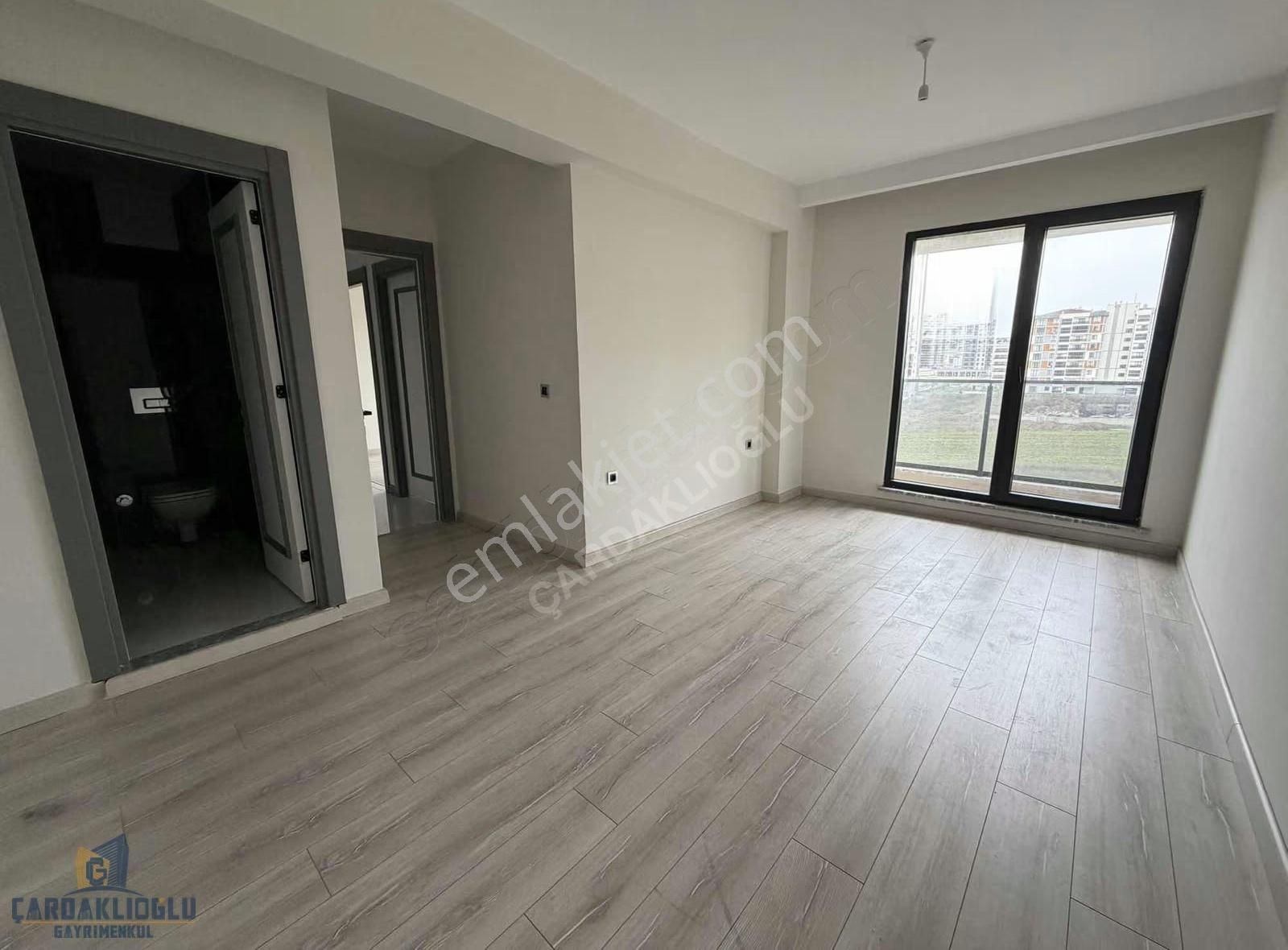 Esenler Blue Life Sitesinde Sıfır Arakat Kiralık 3+1 Daire - Görsel 2