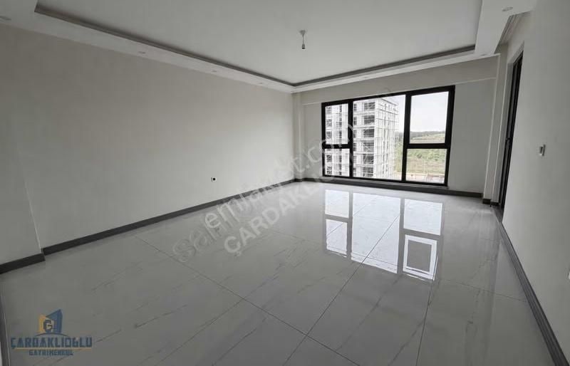 Esenler Blue Life Sitesinde Sıfır Arakat Kiralık 3+1 Daire - Görsel 5