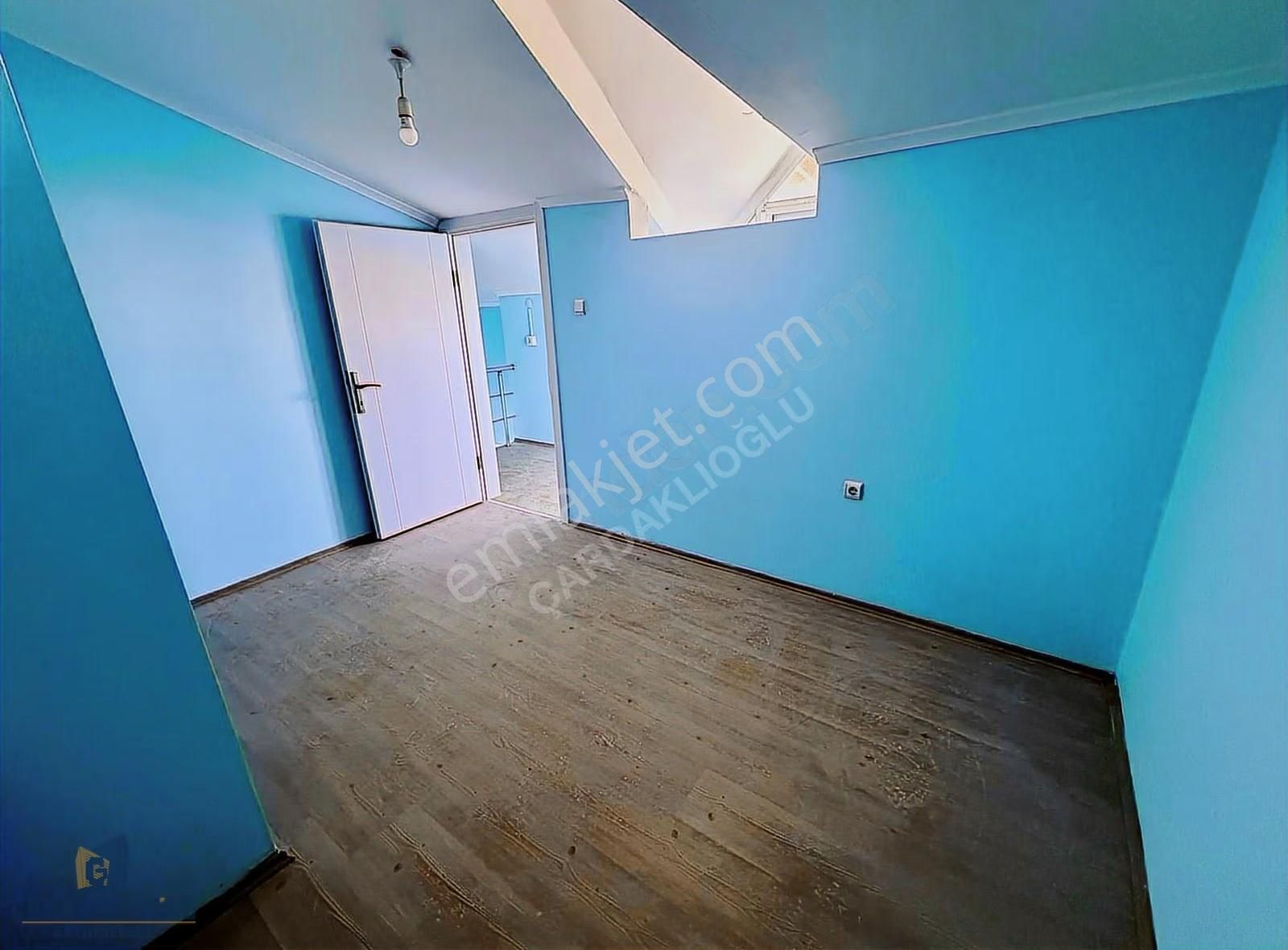 Çanakkale Kepez Cum. Mah. Boğaz Manzaralı Teraslı Kiralık 2+1 - Görsel 10