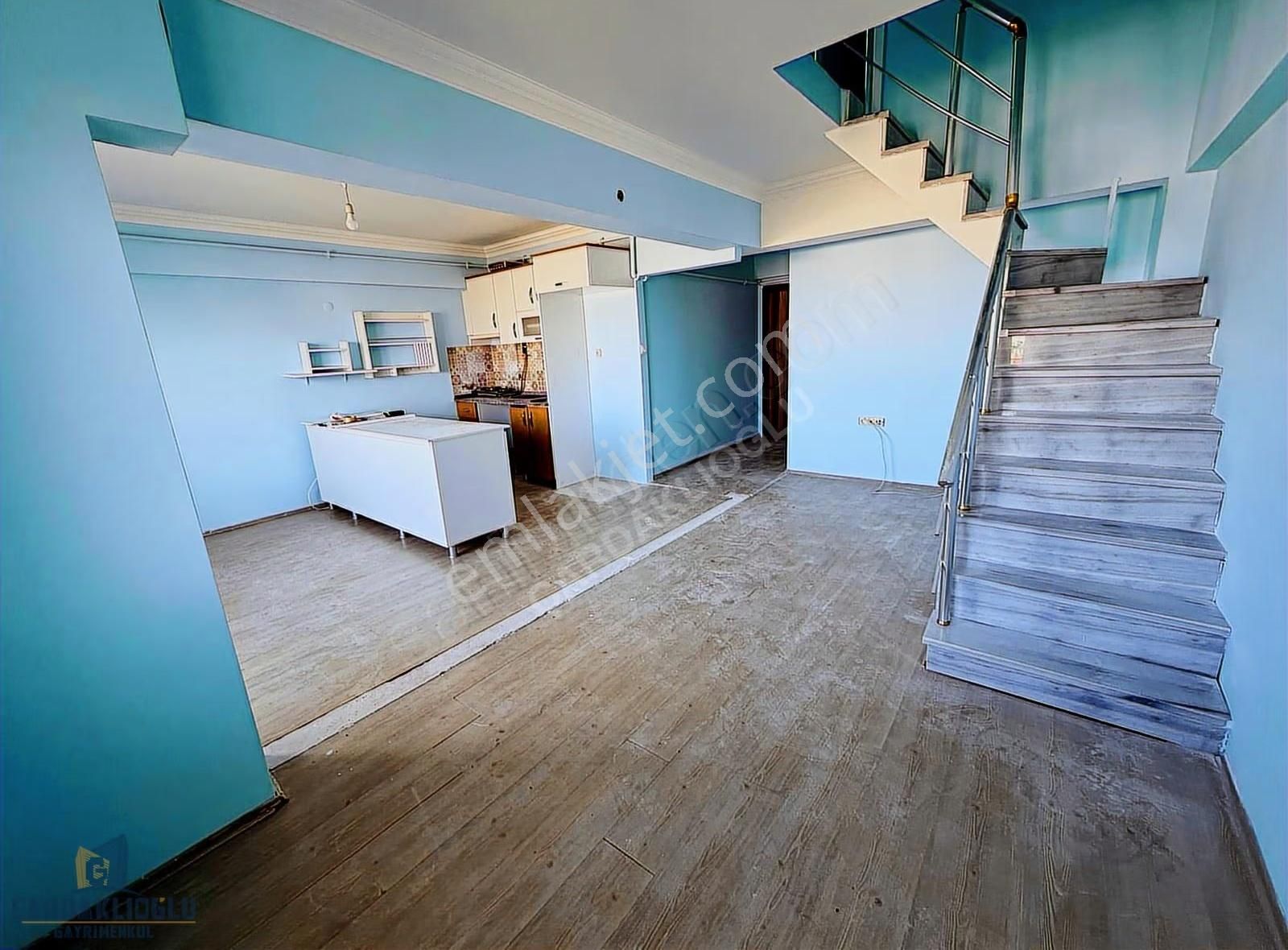 Çanakkale Kepez Cum. Mah. Boğaz Manzaralı Teraslı Kiralık 2+1