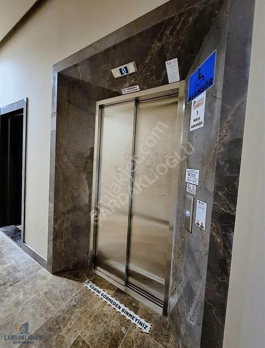 Çanakkale Merkez 60 Metrelik Yola Cephe Kiralık 1+1 Daire - Görsel 8