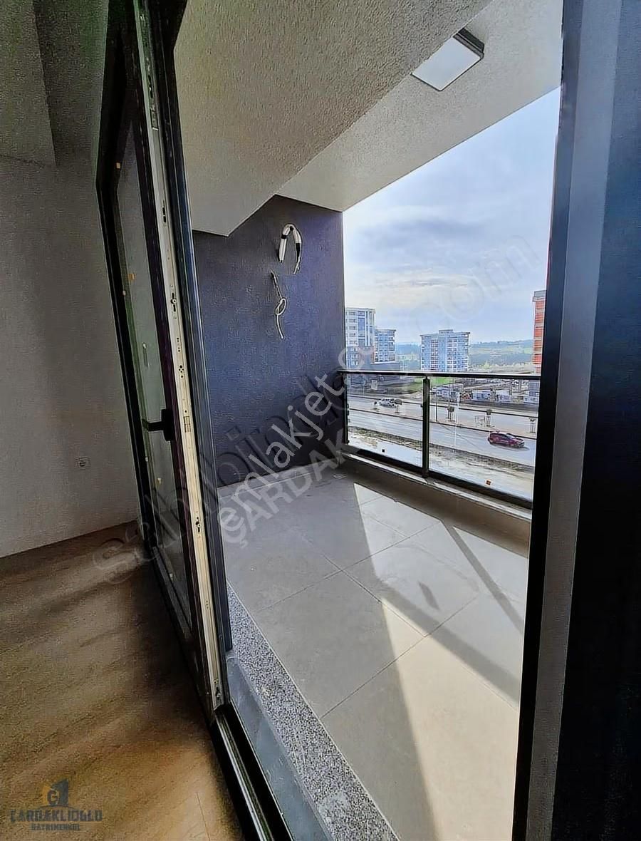 Çanakkale Merkez 60 Metrelik Yola Cephe Kiralık 1+1 Daire - Görsel 20