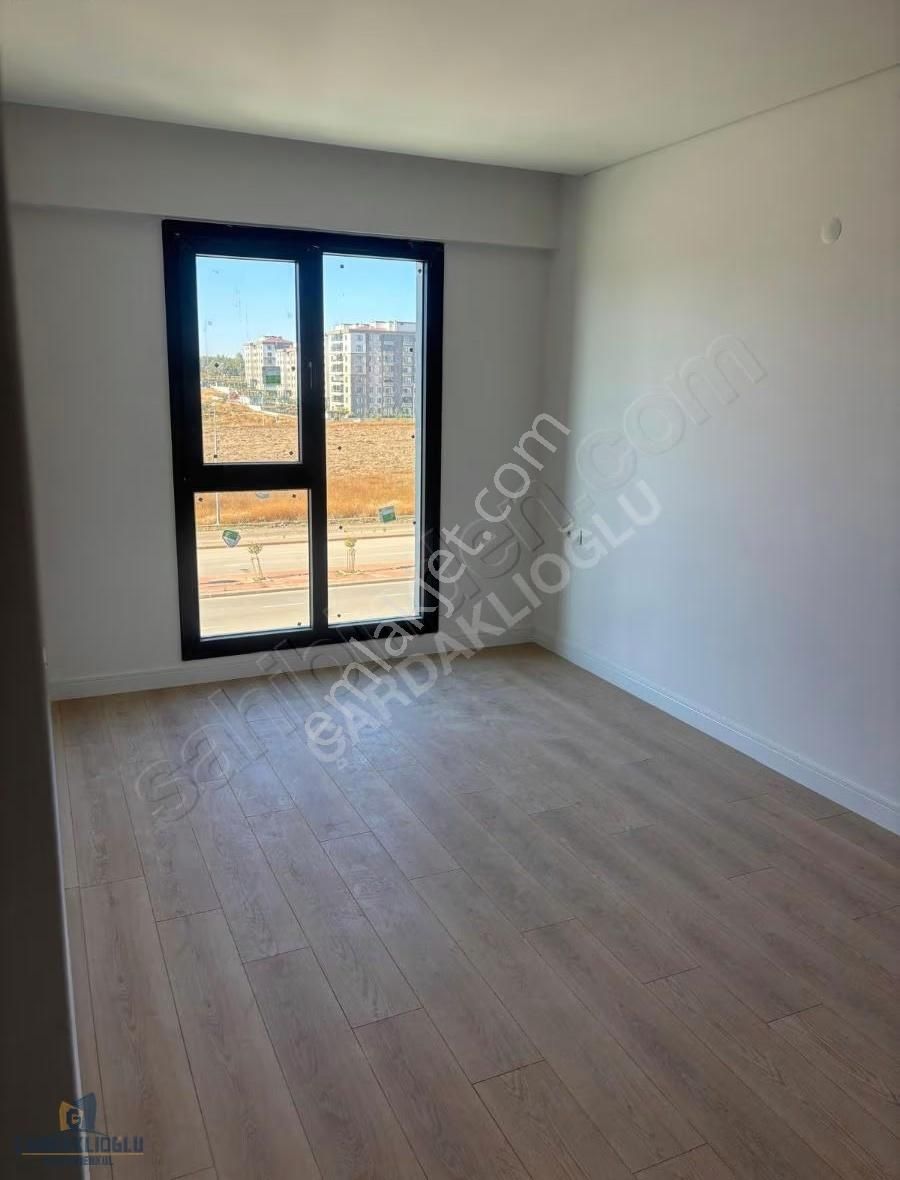 60 Metrelik Yola Cephe Kiralık 2+1 Daire - Görsel 4