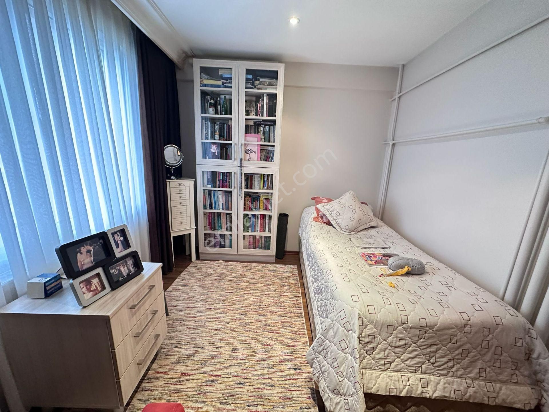 19 Mayıs Mahallesin 'de Park Manzaralı Balkonlu Net 90m2 3+1 - Görsel 23