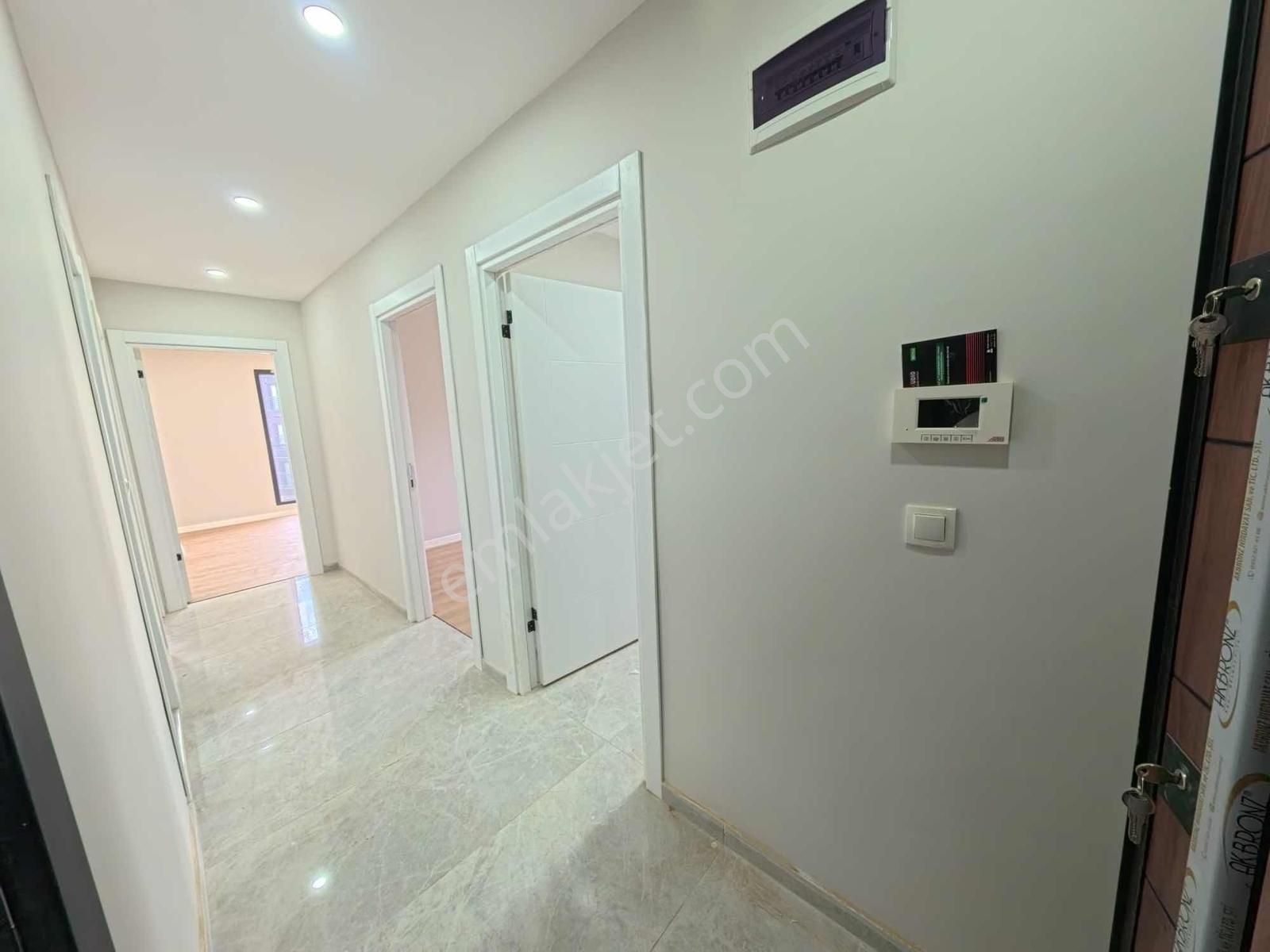 Atatürk Mahallesinde Yerden Isıtmalı Sıfır 2+1 Arakat Daire - Görsel 2