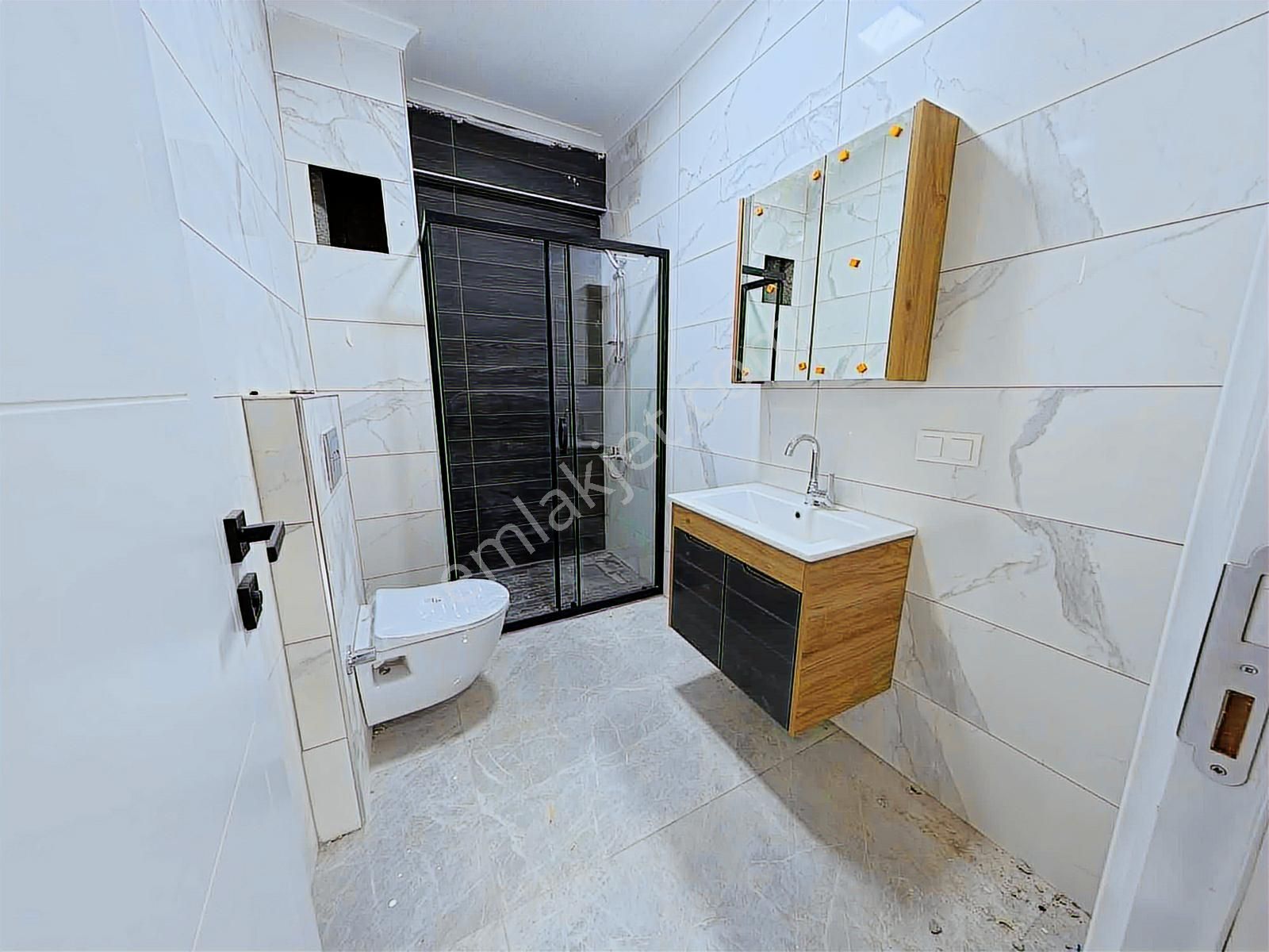 Atatürk Mahallesinde Yerden Isıtmalı Sıfır 2+1 Arakat Daire - Görsel 7