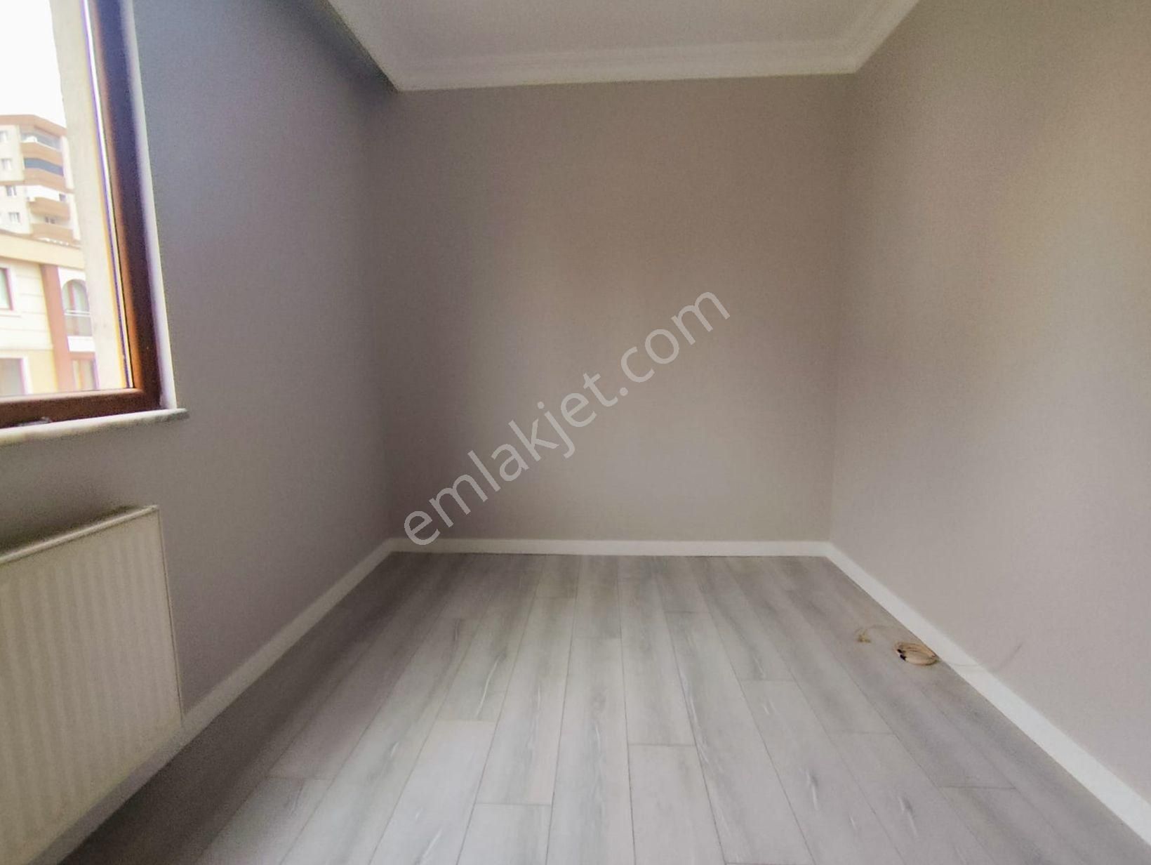 Mertcan Dan Soğanlık Metroya Yürüme Arakat 3+1 Ebeveyn Banyolu - Balkonlu - Görsel 9