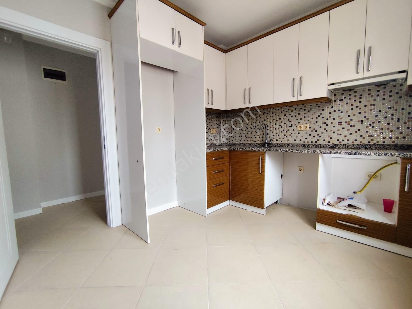 Mertcan Dan Soğanlık Metroya Yürüme Arakat 3+1 Ebeveyn Banyolu - Balkonlu - Görsel 19