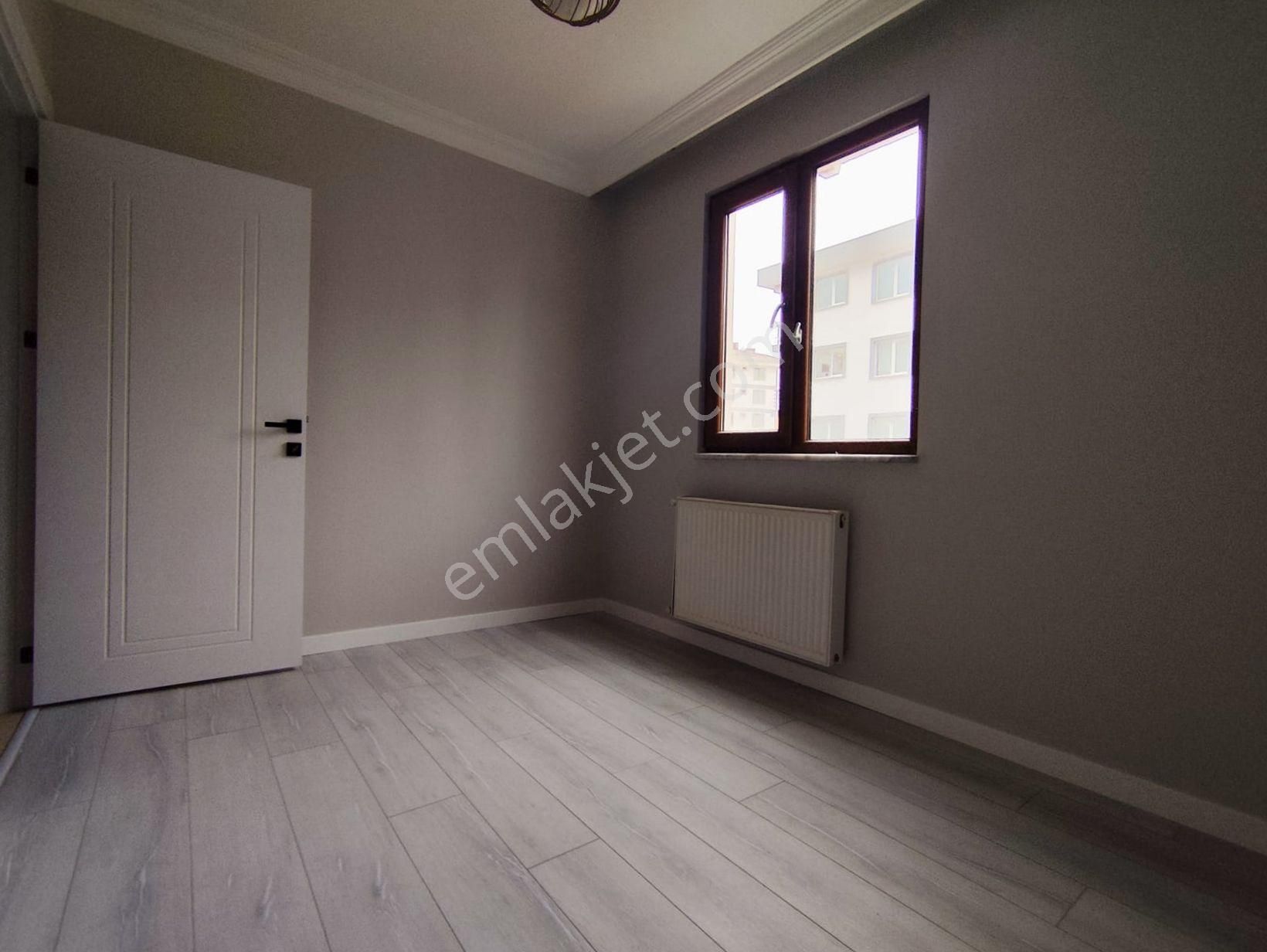 Mertcan Dan Soğanlık Metroya Yürüme Arakat 3+1 Ebeveyn Banyolu - Balkonlu - Görsel 11