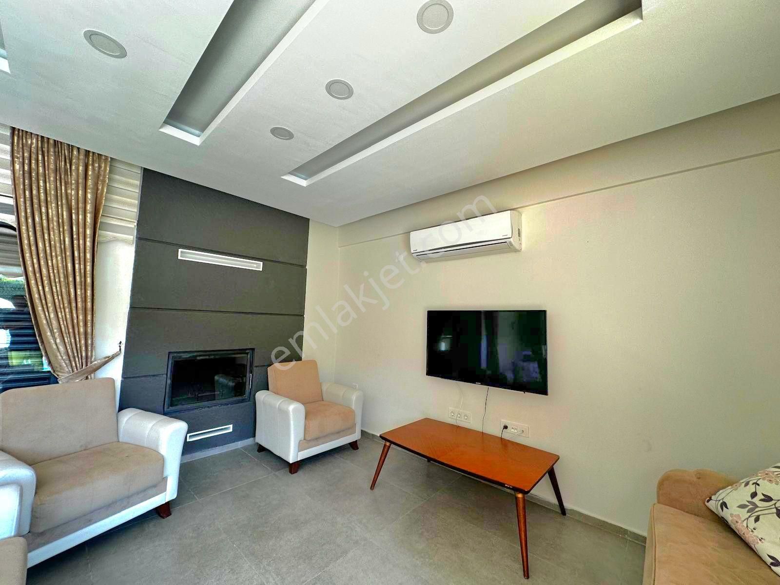 Kuşadasında Özel Havuzlu Köşe Konumlu Geniş Bahçeli 4+1 Villa - Görsel 28