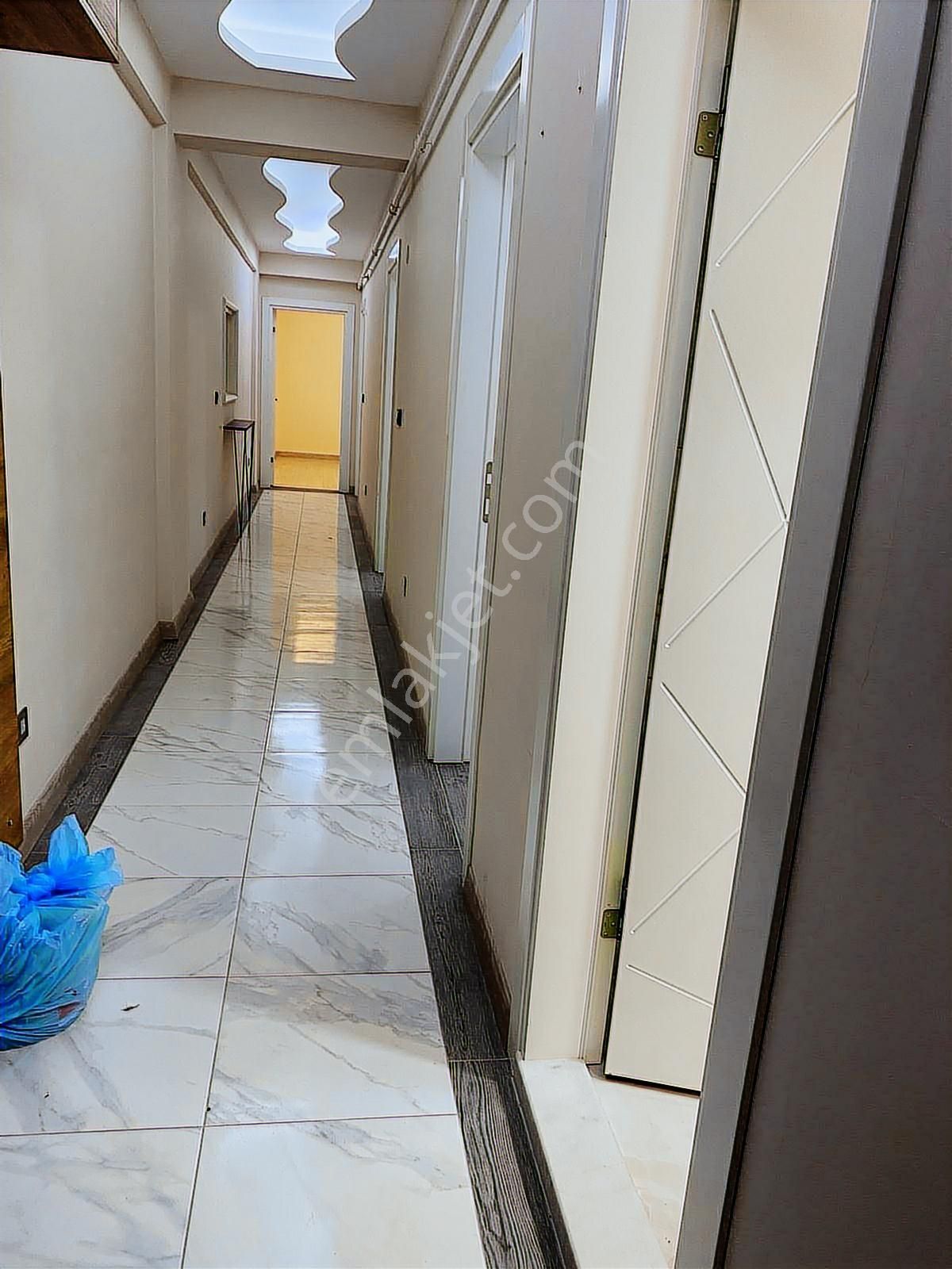 Bergama Fatih Mahallesinde 2+1 Kiralık Daire - Görsel 24