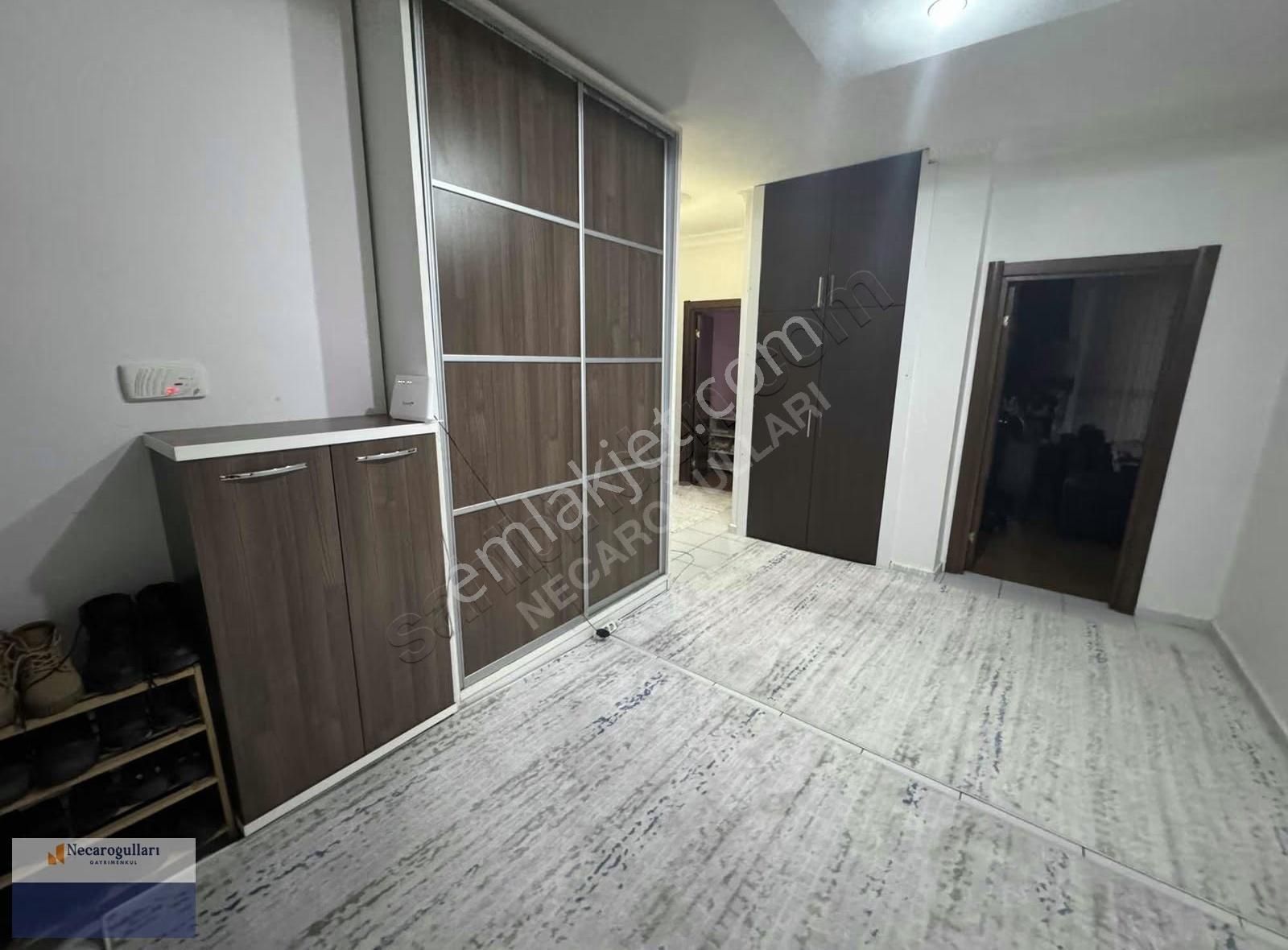 Necaroğullarından Otogar Karşısı İki Daire Üzeri 3+1 - Görsel 7