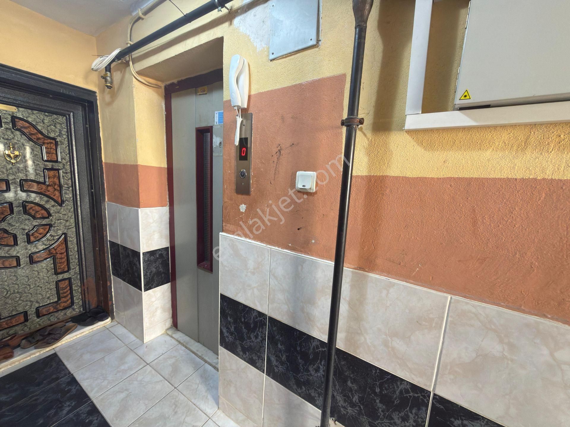 🏡kaynak Mahallesi🏡 ✅1+1 70m2 5 Katlının Zemin Katı ❇️özelikli Petek Kombili ❇️kapalı Mutfak - Görsel 13