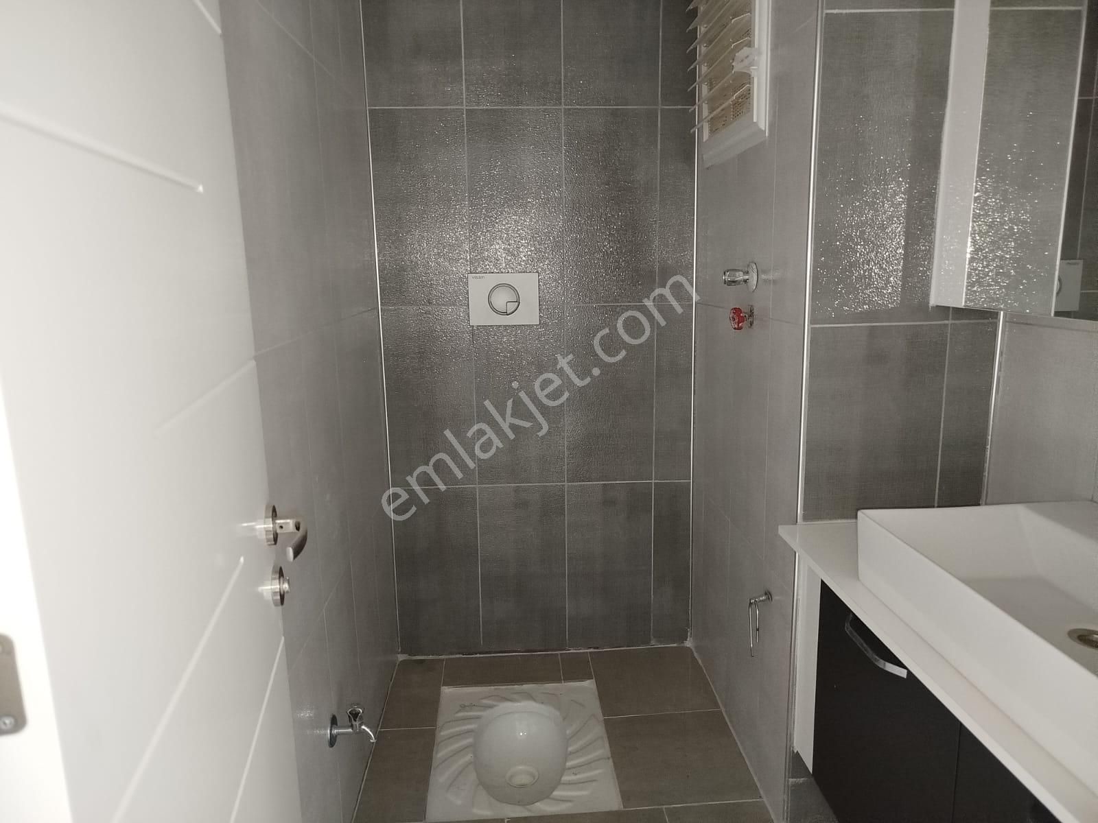 Erdemli Merkezde Kiralık 3+1 Daire (140m² Net) - Görsel 9