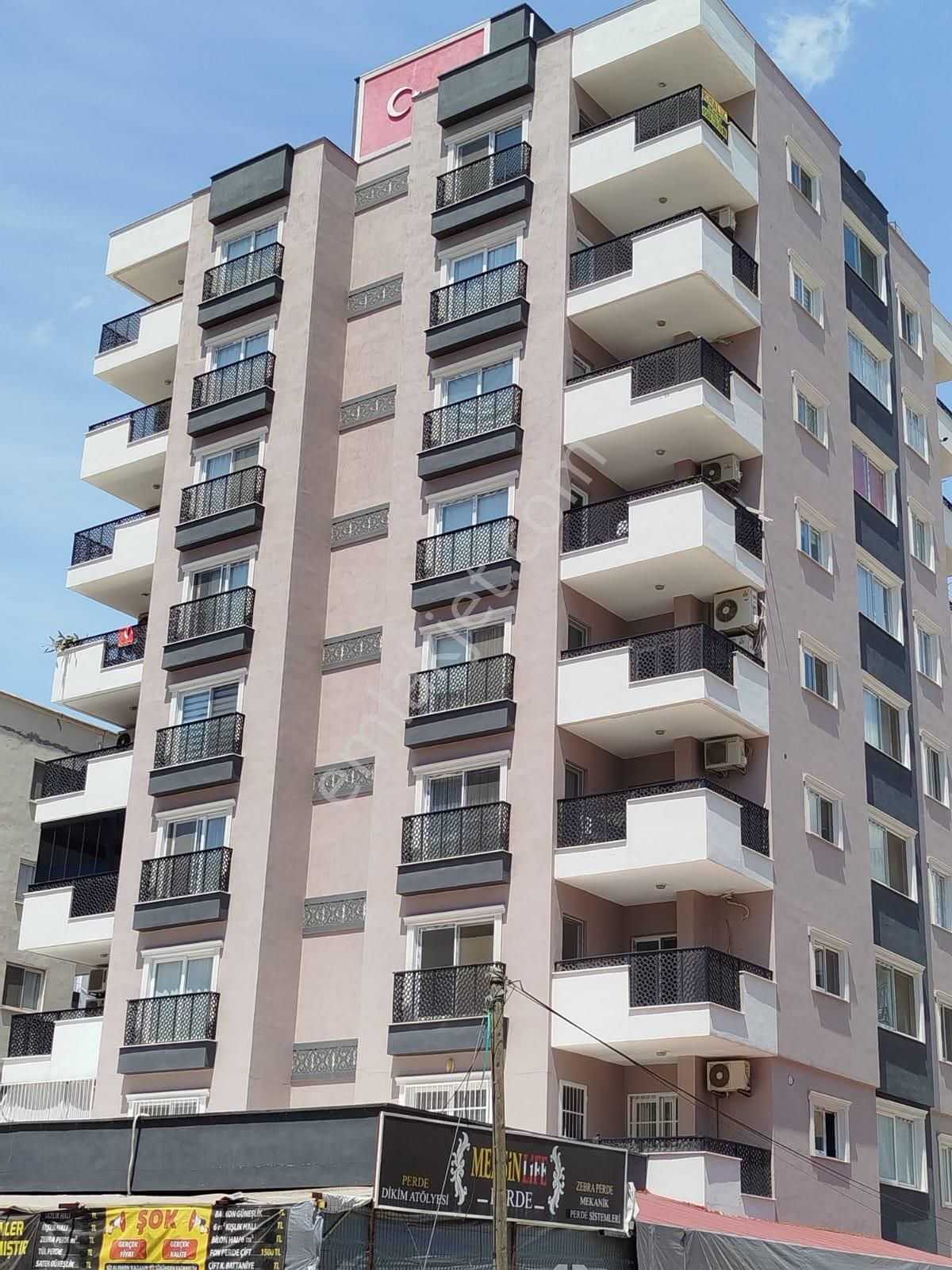 Erdemli Merkezde Kiralık 3+1 Daire (140m² Net)