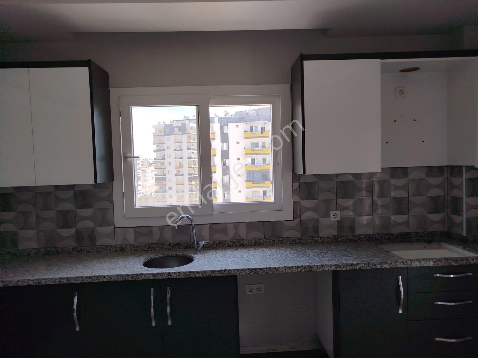 Erdemli Merkezde Kiralık 3+1 Daire (140m² Net) - Görsel 32