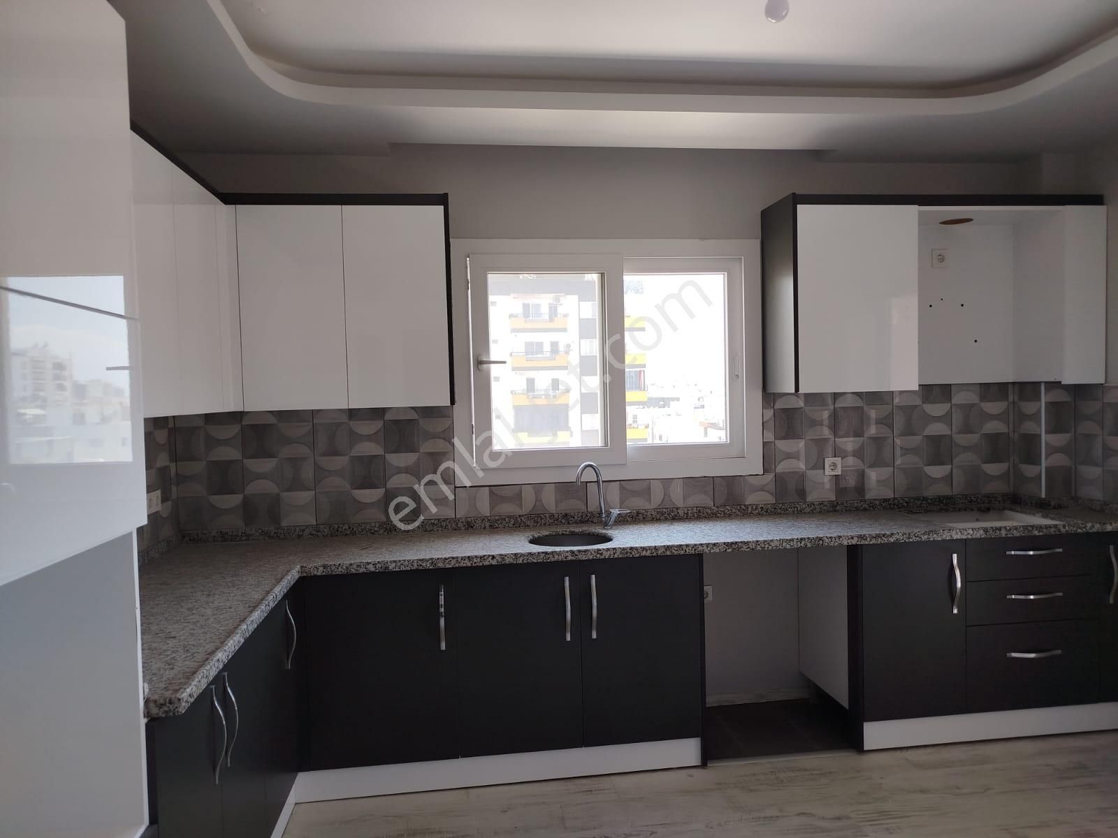 Erdemli Merkezde Kiralık 3+1 Daire (140m² Net) - Görsel 35