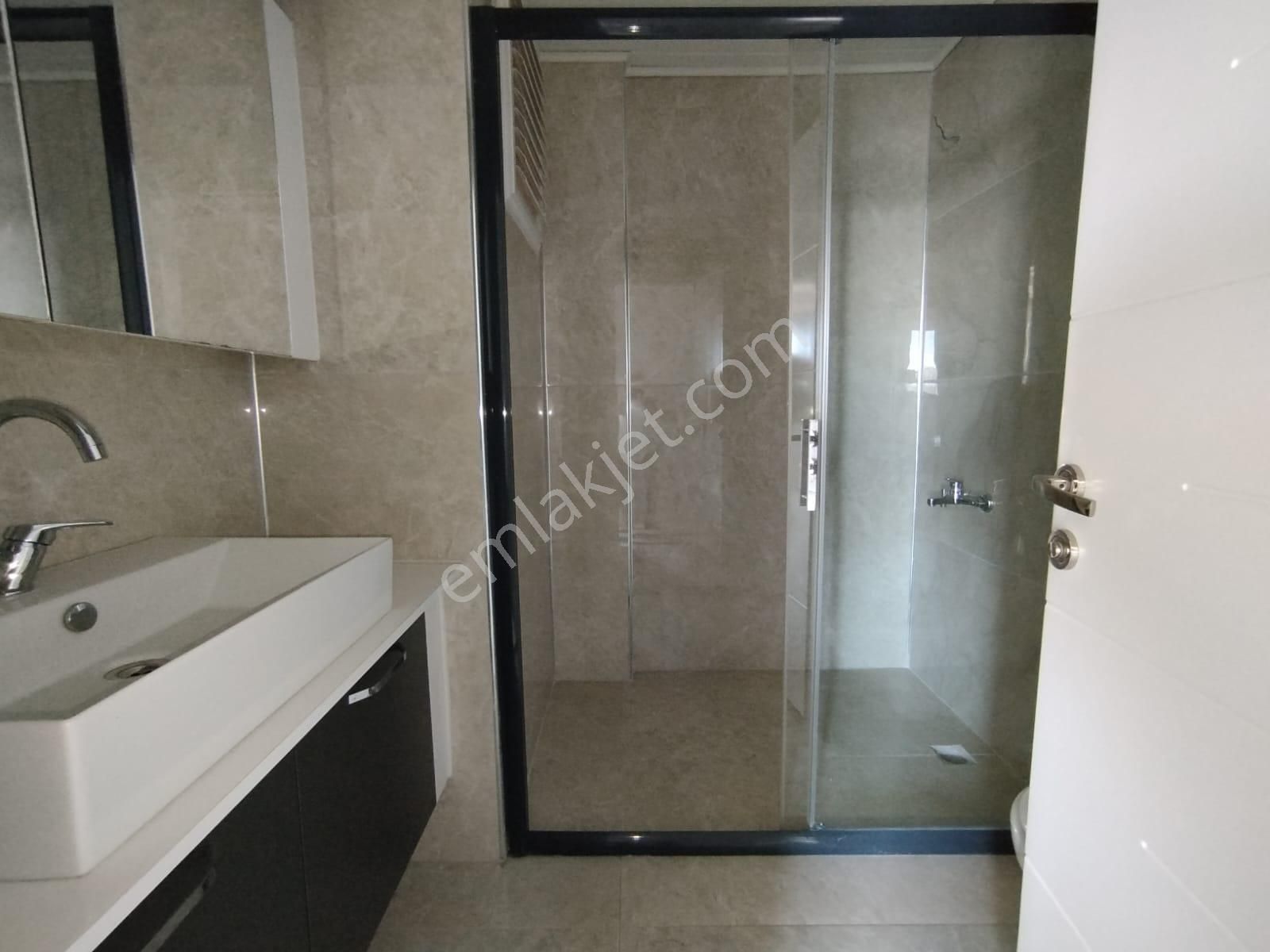 Erdemli Merkezde Kiralık 3+1 Daire (140m² Net) - Görsel 7