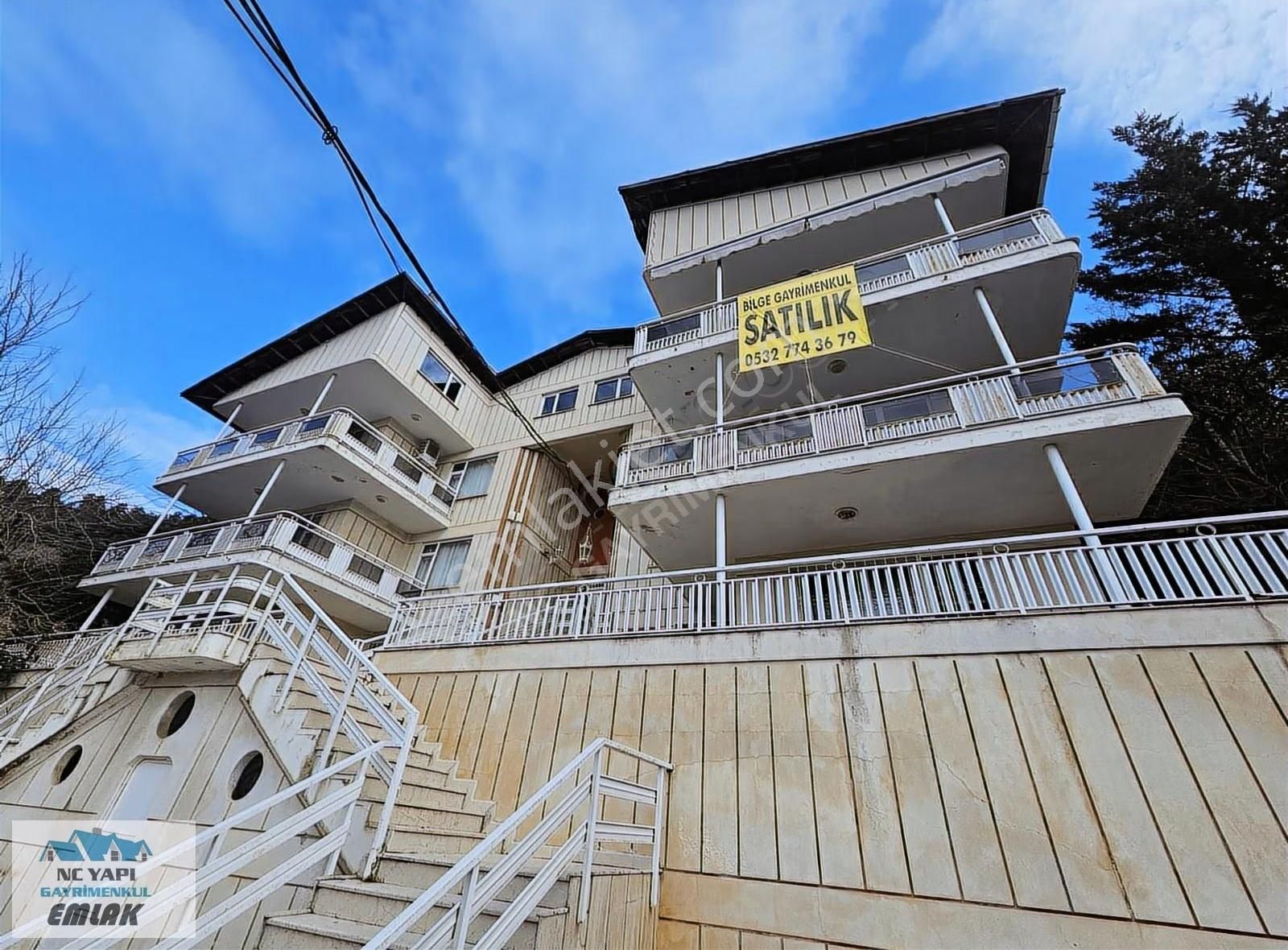 Ormanla Komşu, Kesintisiz Adalar Manzaralı 1200m2 İkiz Villa - Görsel 4